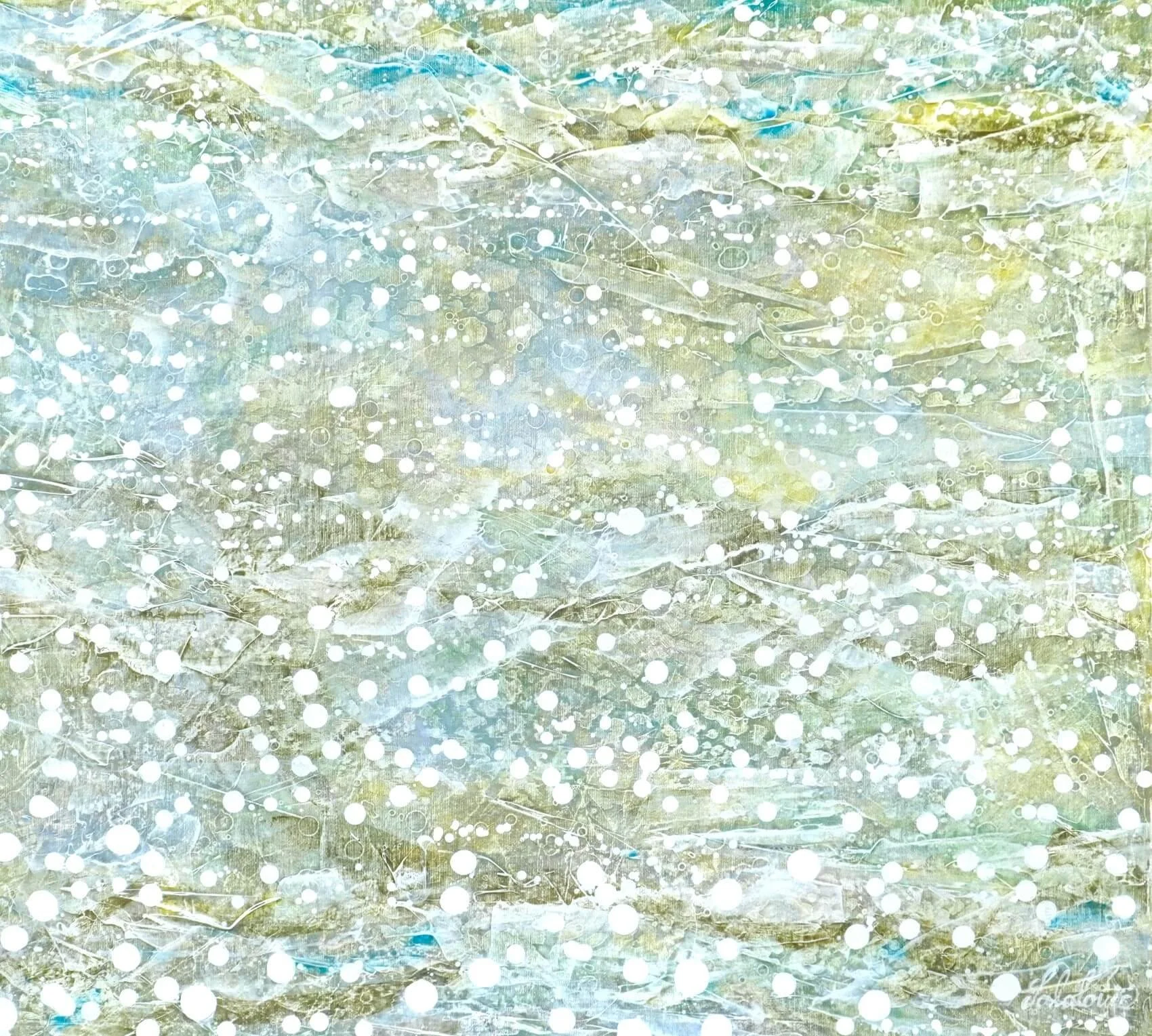 Abstraktes Acrylgemälde aus der Serie Secret. Mit dem Titel Silence.70 x 80 cm. Wie weiße Seidentücher streifen die Meereswellen in Stille über dieses Bild. Helle, cremefarbene, blau, grün und Grautöne, bewirken Tiefe