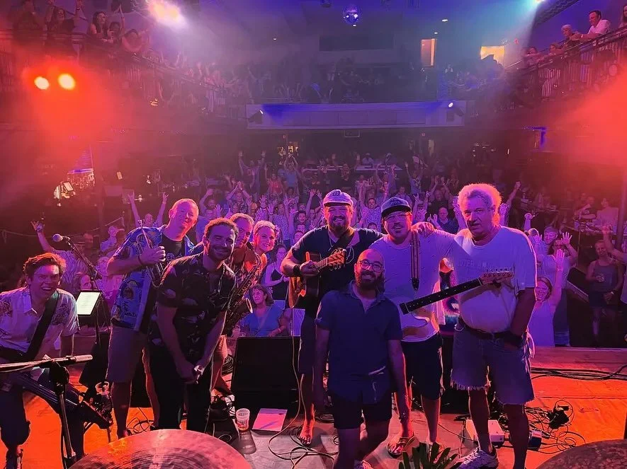 Another scurvy-free weekend with The Captain 🥥

@captainmikeandtheshipwrecked 

@statetheatredc 
@citywineryphil