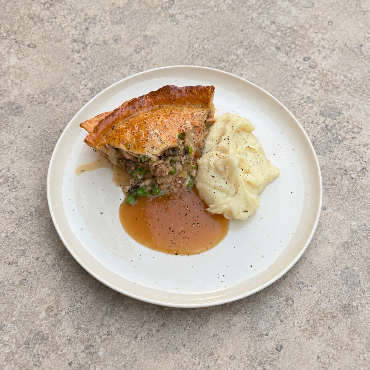 Chicken, Bacon &amp; Leek Pie