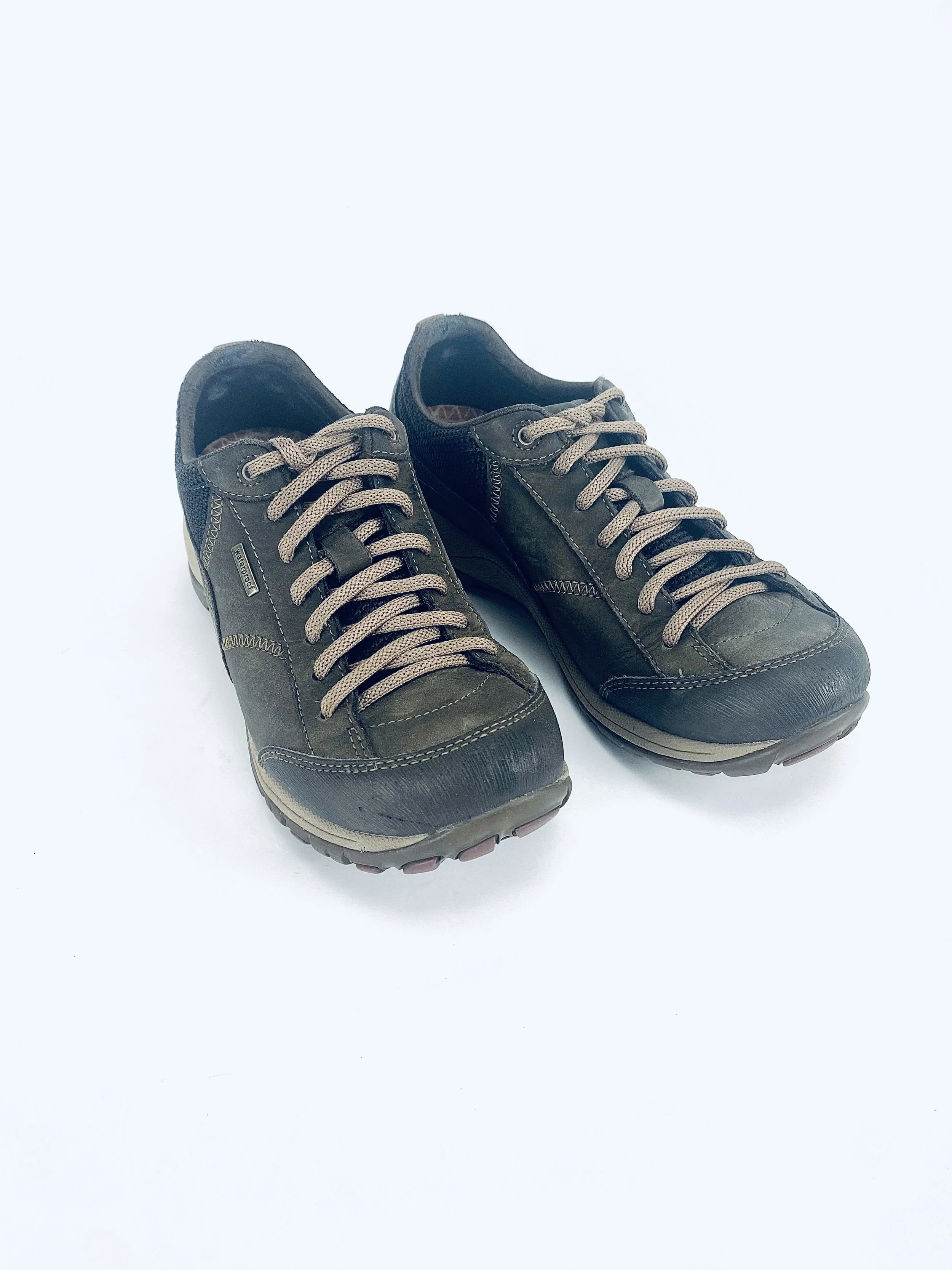 Dansko Paisley Waterproof Outdoor Sneakers - Size 36