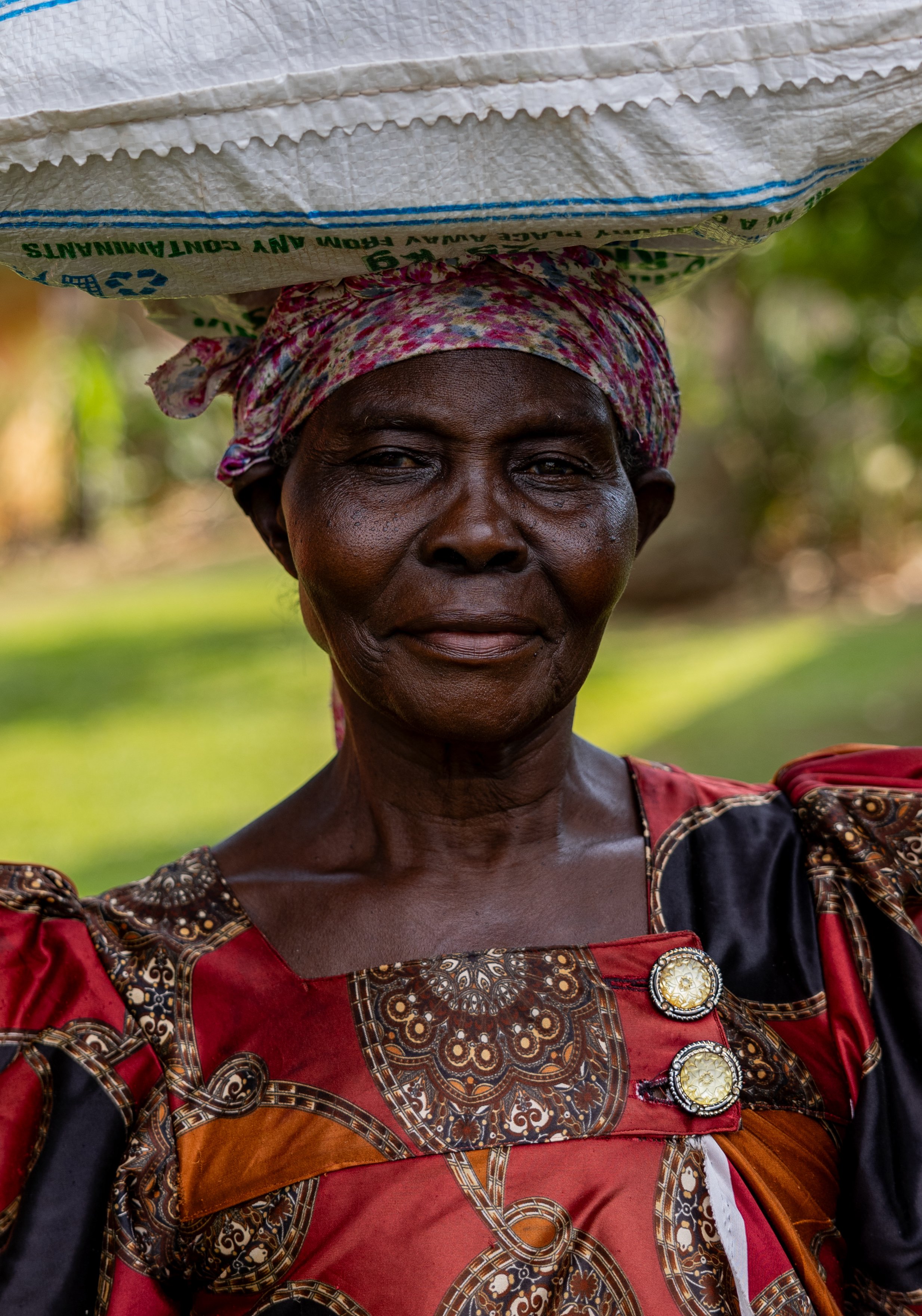 Graceful poise under sack’s crown