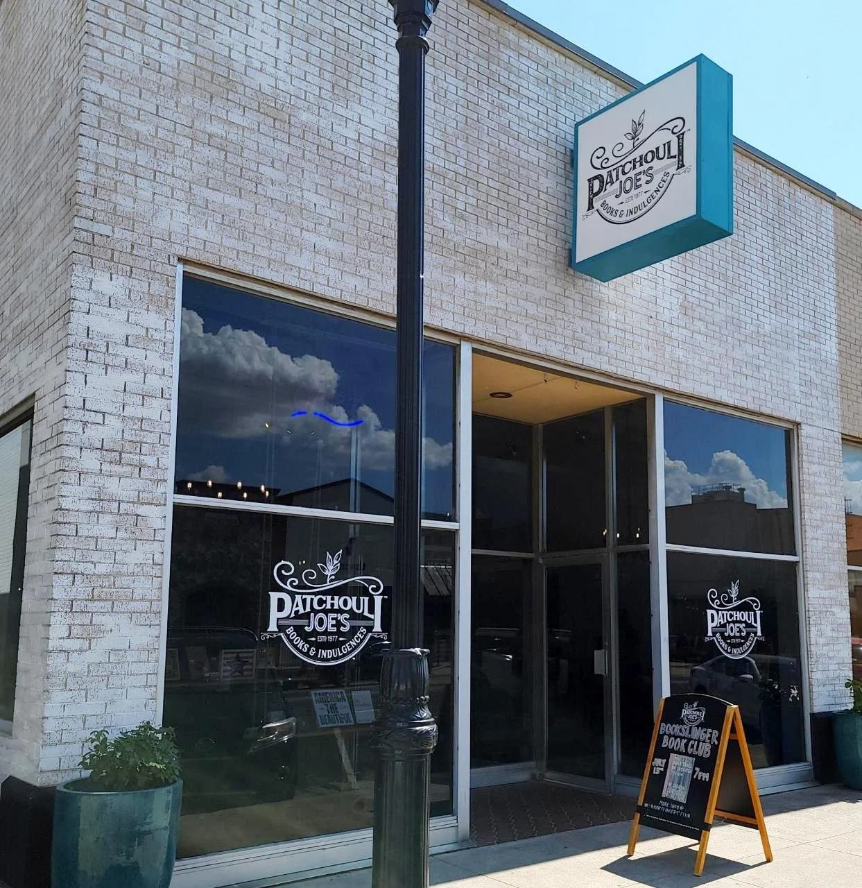 Patchouli Joe's Books & Indulgences