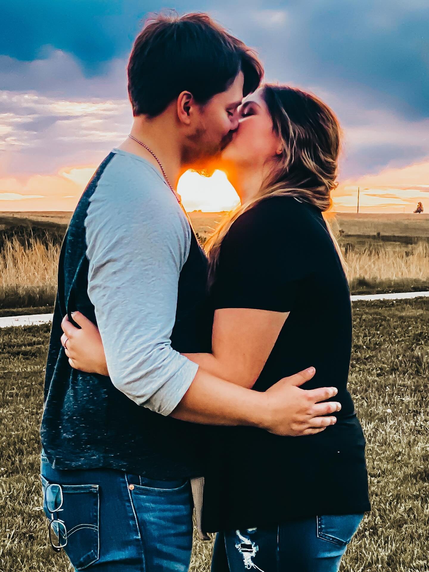 A photo from very early on! But I love that their faces perfectly created a heart! Feels once in a lifetime like to me ❤️ #StenkaPhotography
#NebraskaPhotographer
#NebraskaCityPhotography
#LifestylePhotographer
#FamilyPhotography
#PortraitPhotography