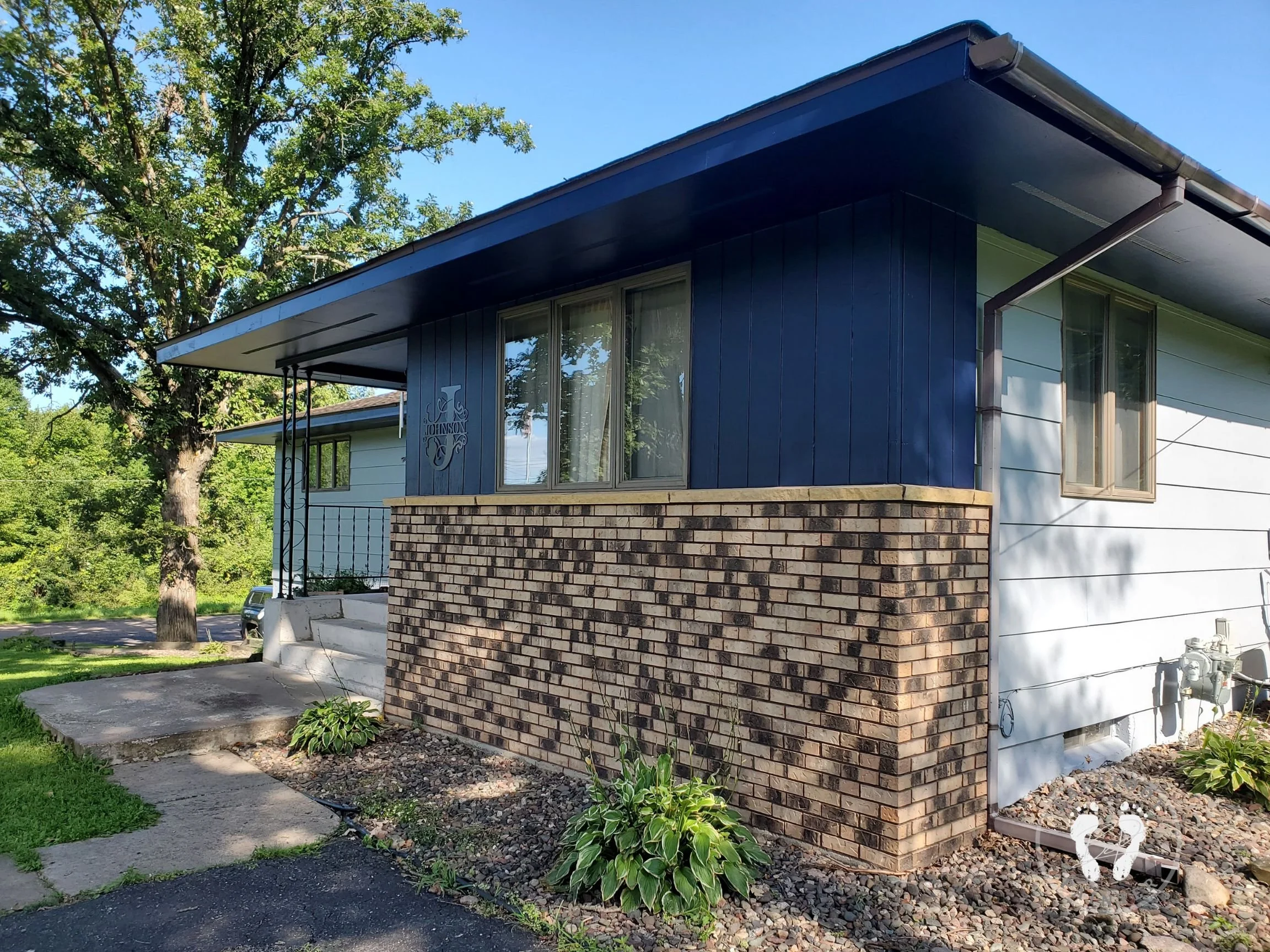Siding painting in Ladysmith Wisconsin in Rusk County