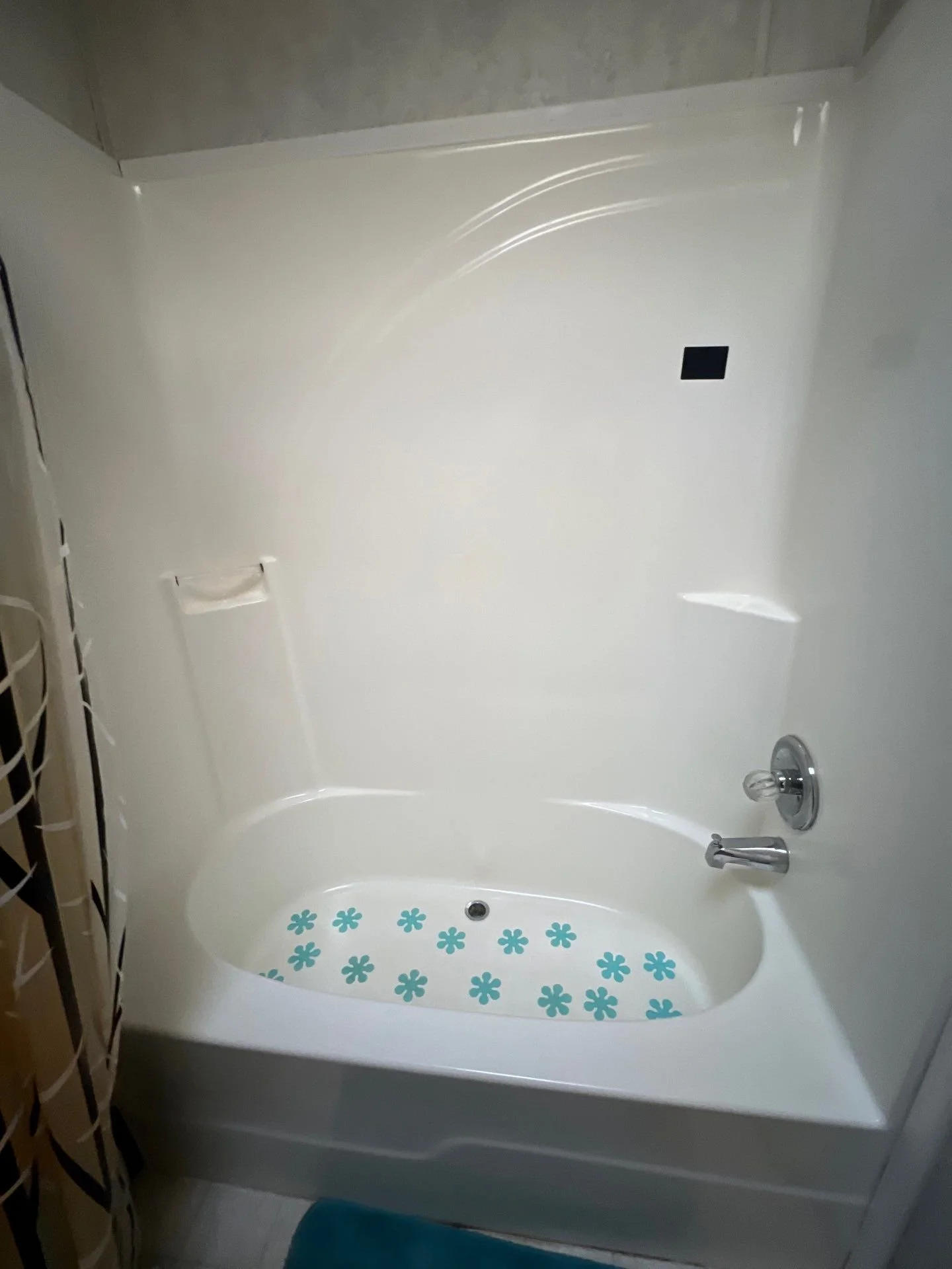 Hard water stains gone after cleaning by Barefoot Painter LLC
