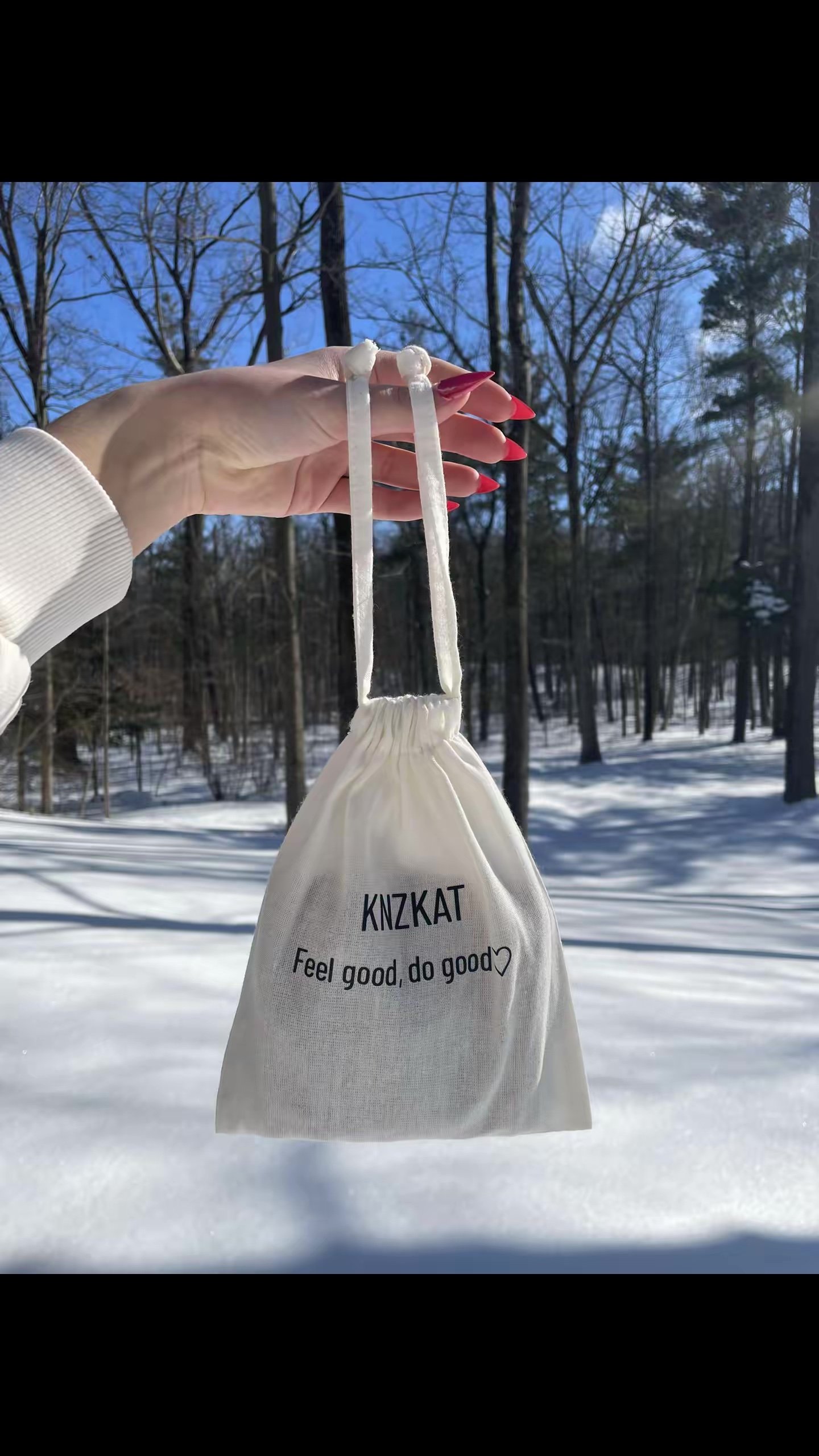 Drawstring mini tote