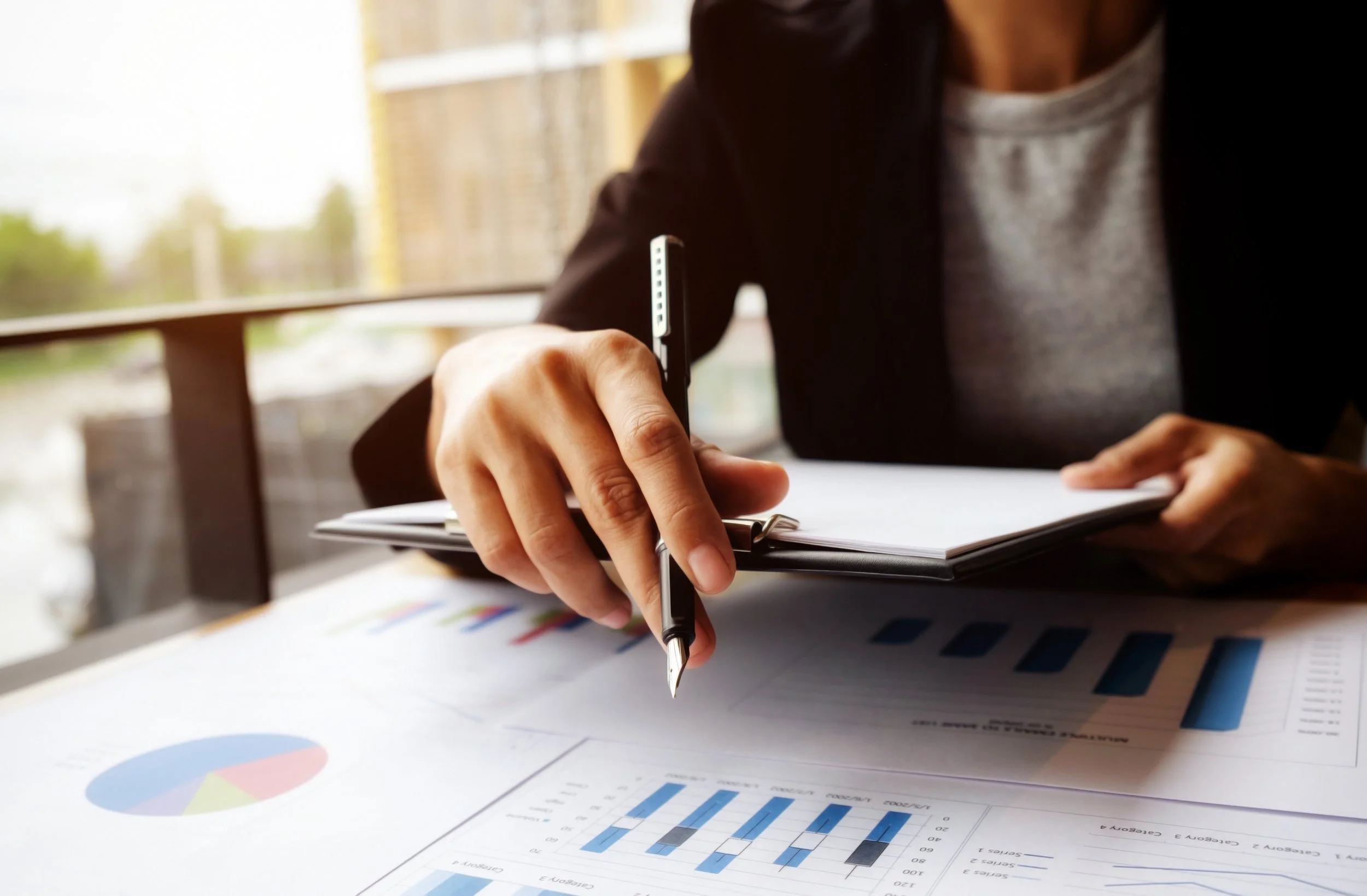 Qualitative Analysis & Strategic Reporting