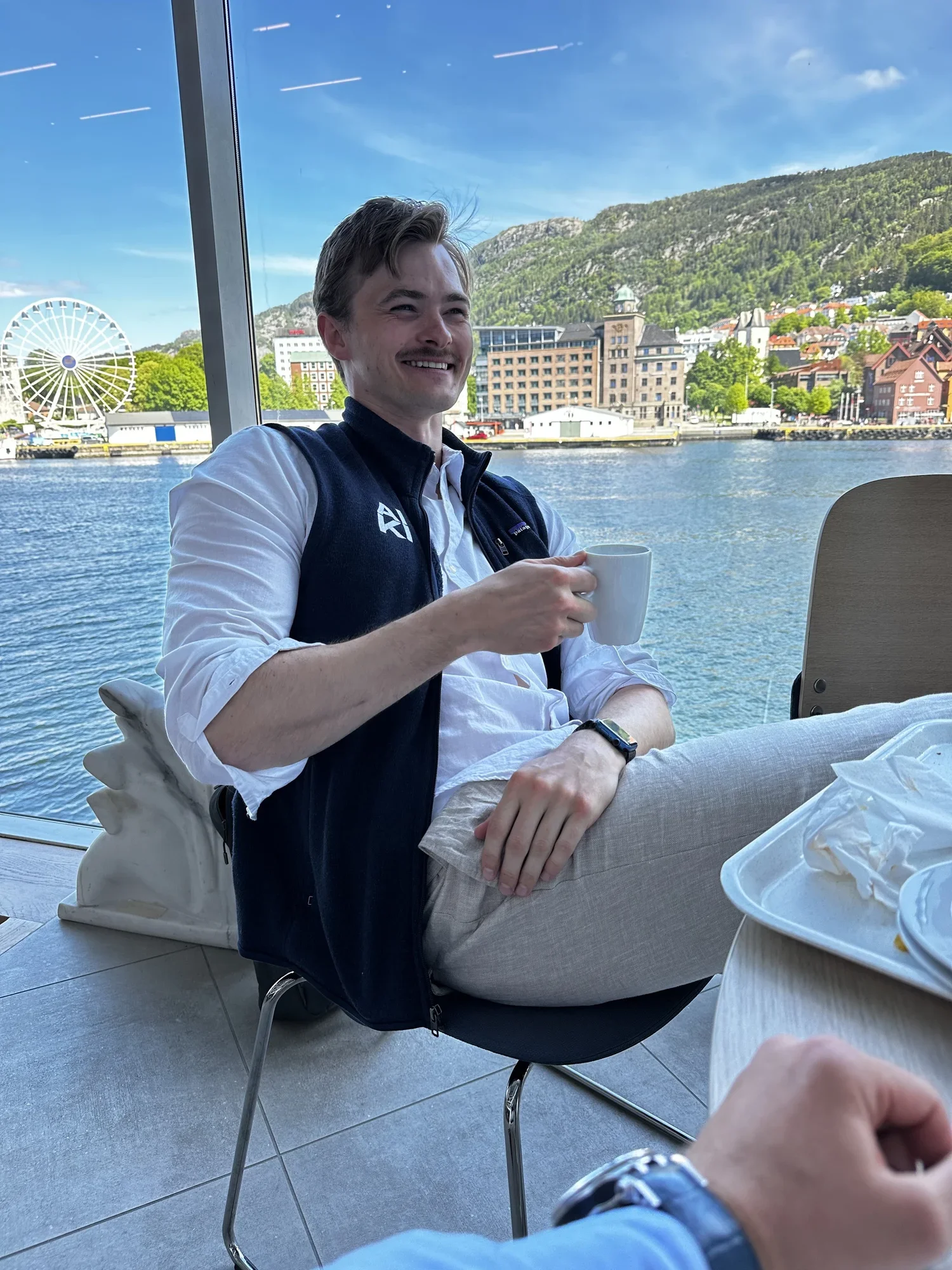 Generativ KI i drift: veien fra pilot til målbar effekt