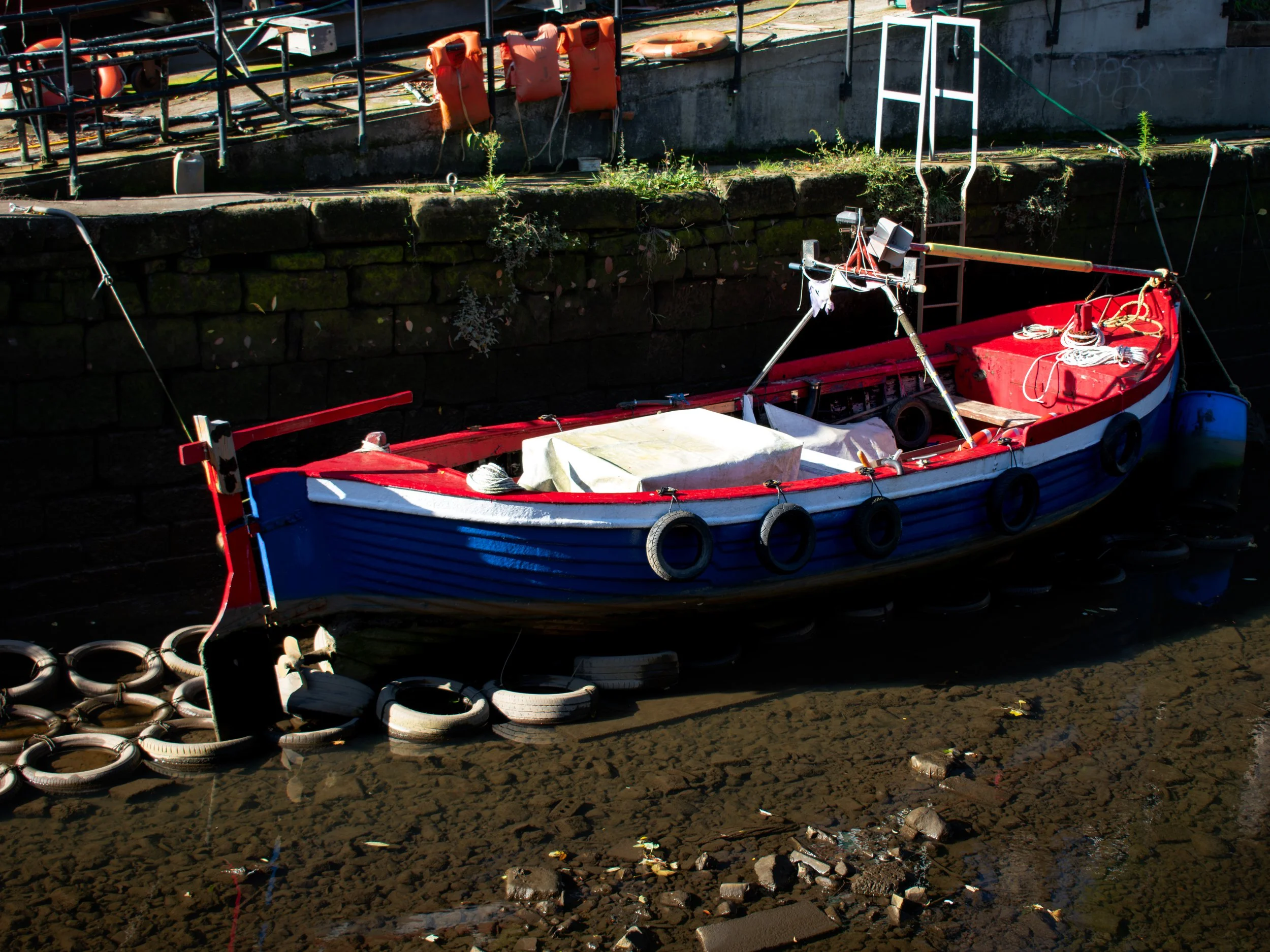 BOATS TYRED.jpg