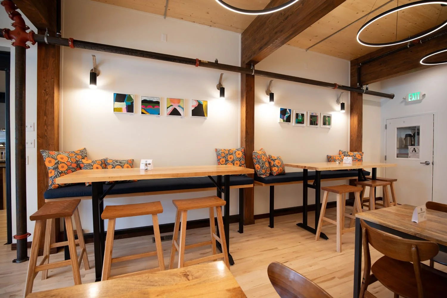 Dining-4.jpg