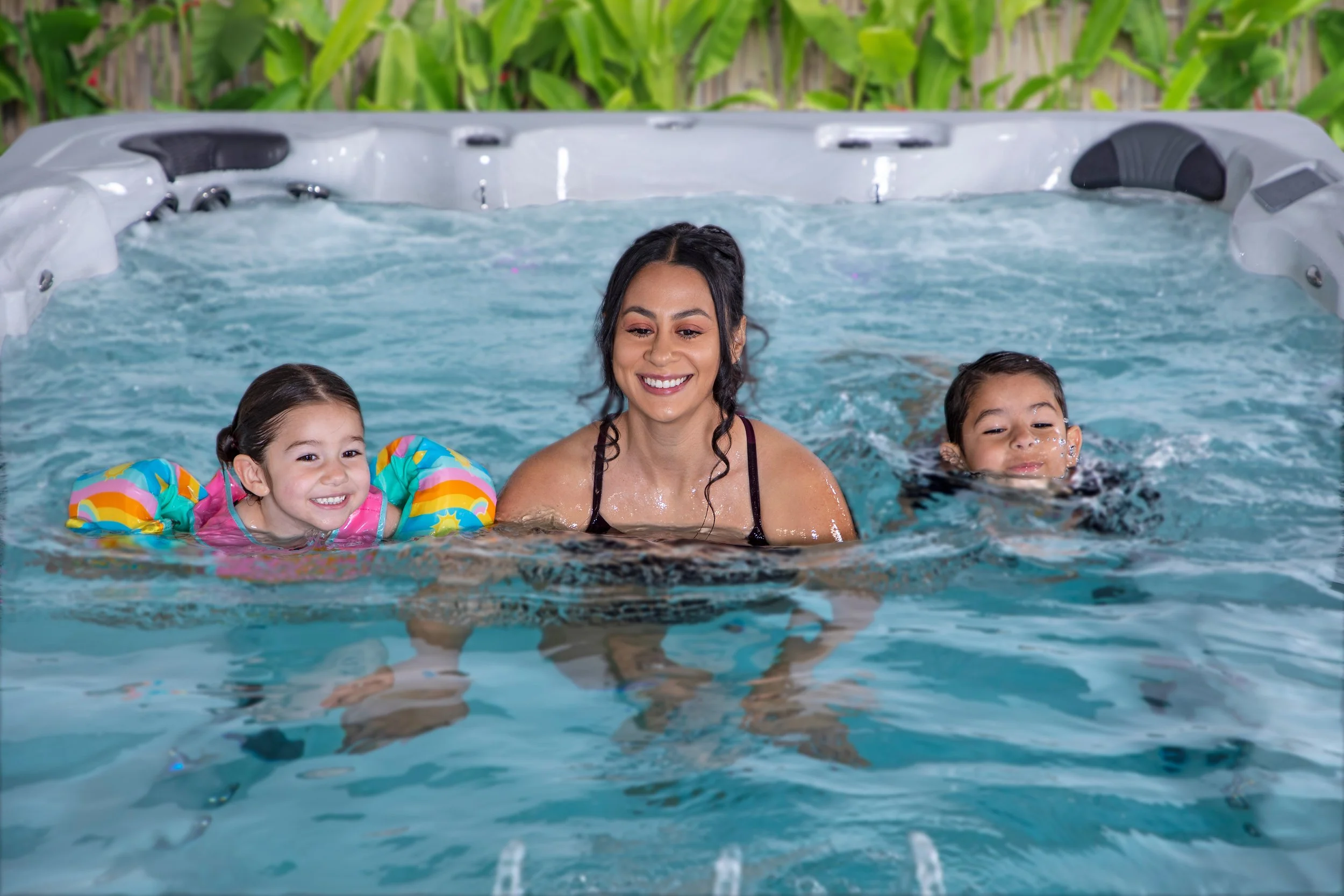 A Pool, Hot Tub &amp; Aquatic Gym All-in-One