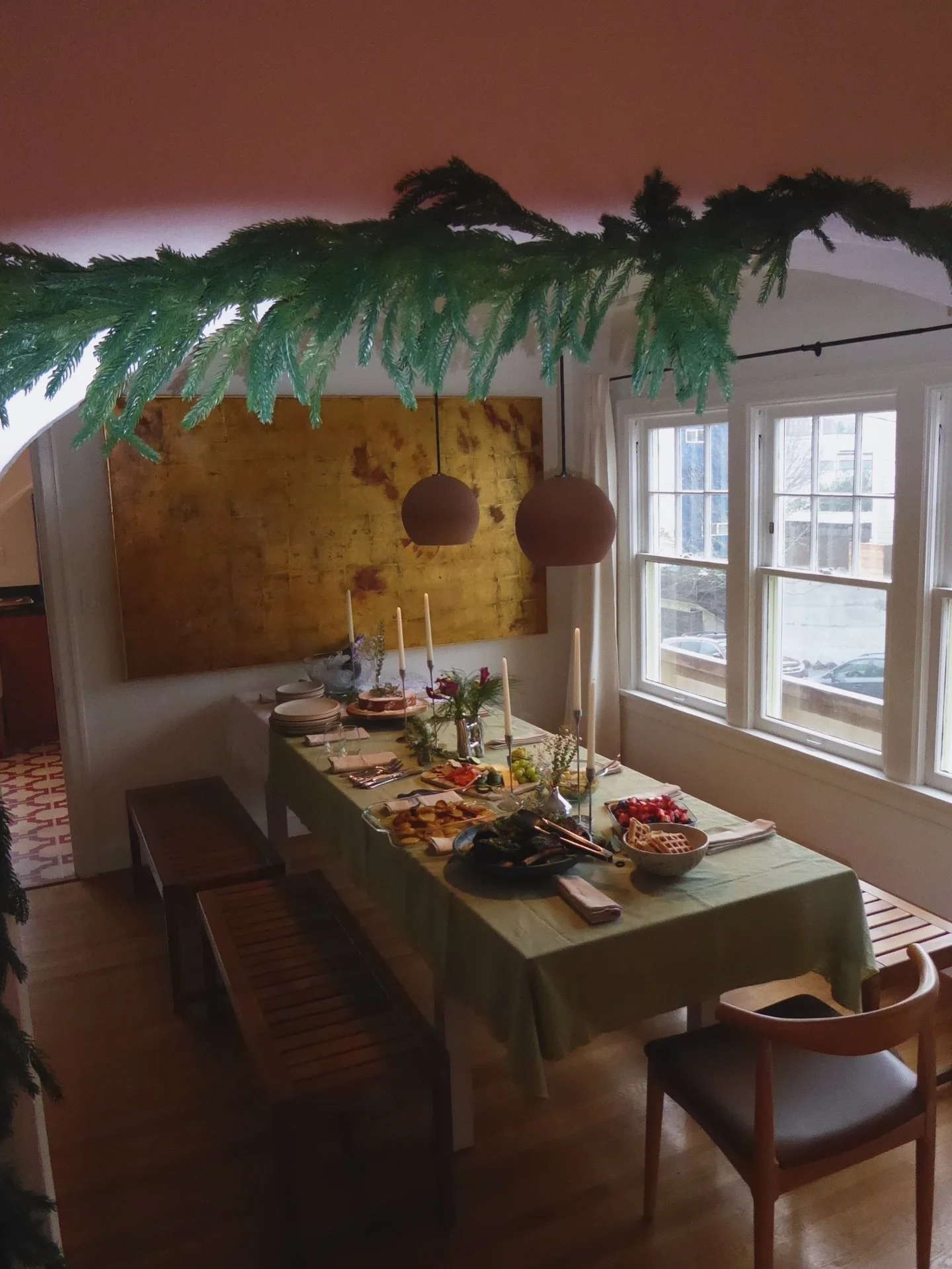 Sweet holiday moments + memories w/ friends 🤍