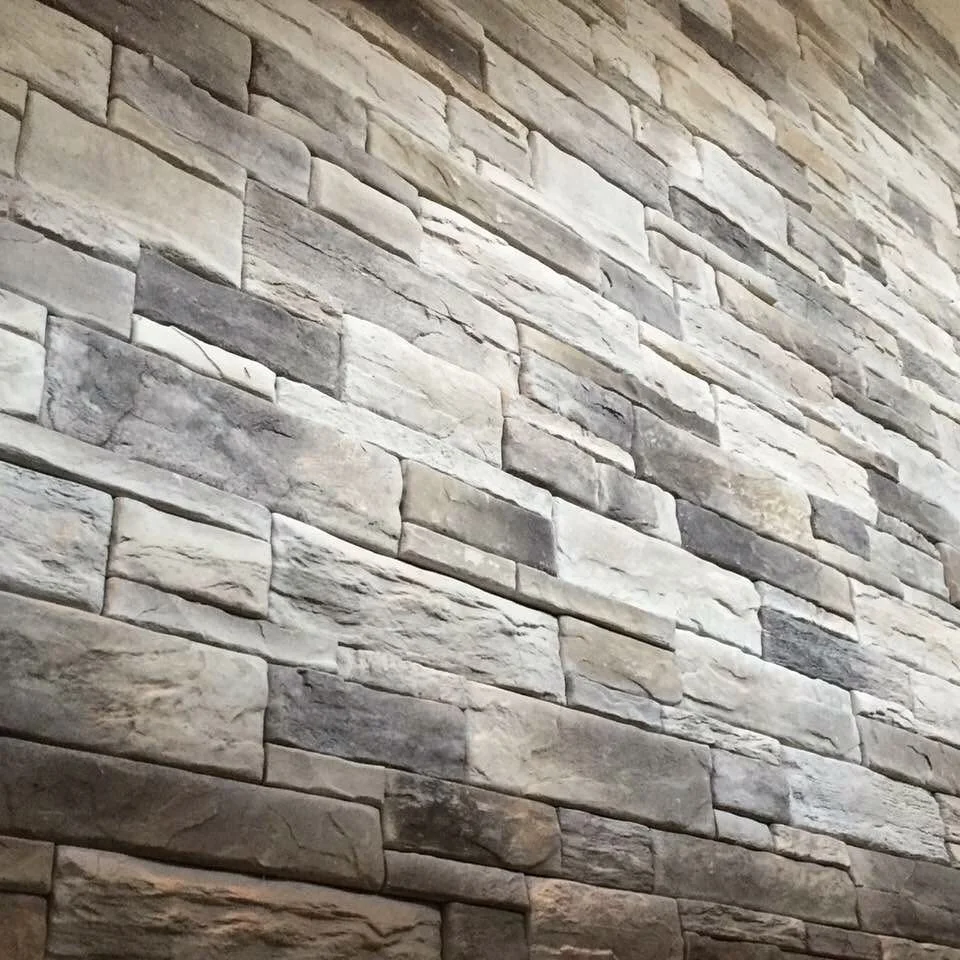 Pierre coll&eacute;e Rinox
🗓 30-12-2015