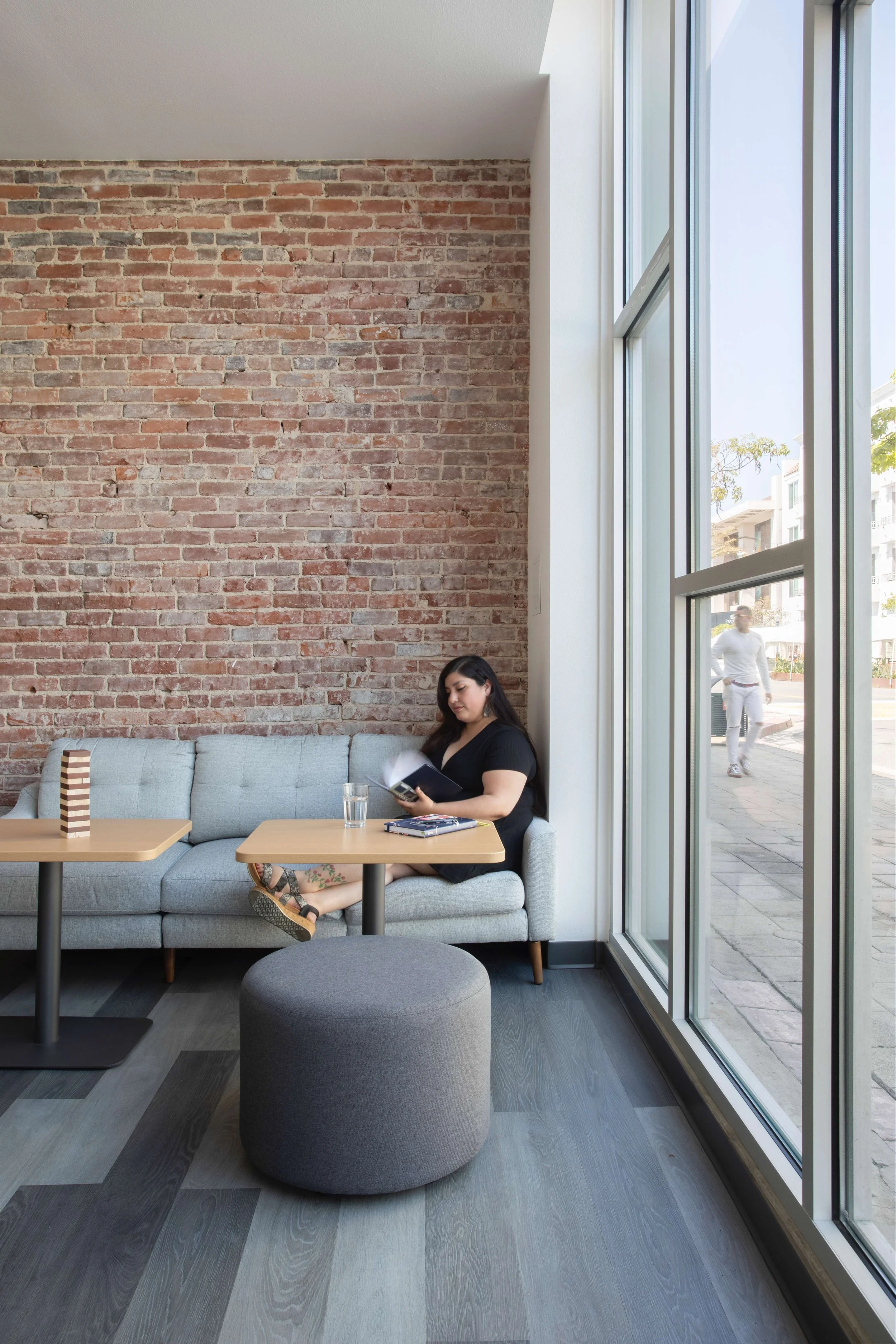 Long Beach Window Seat