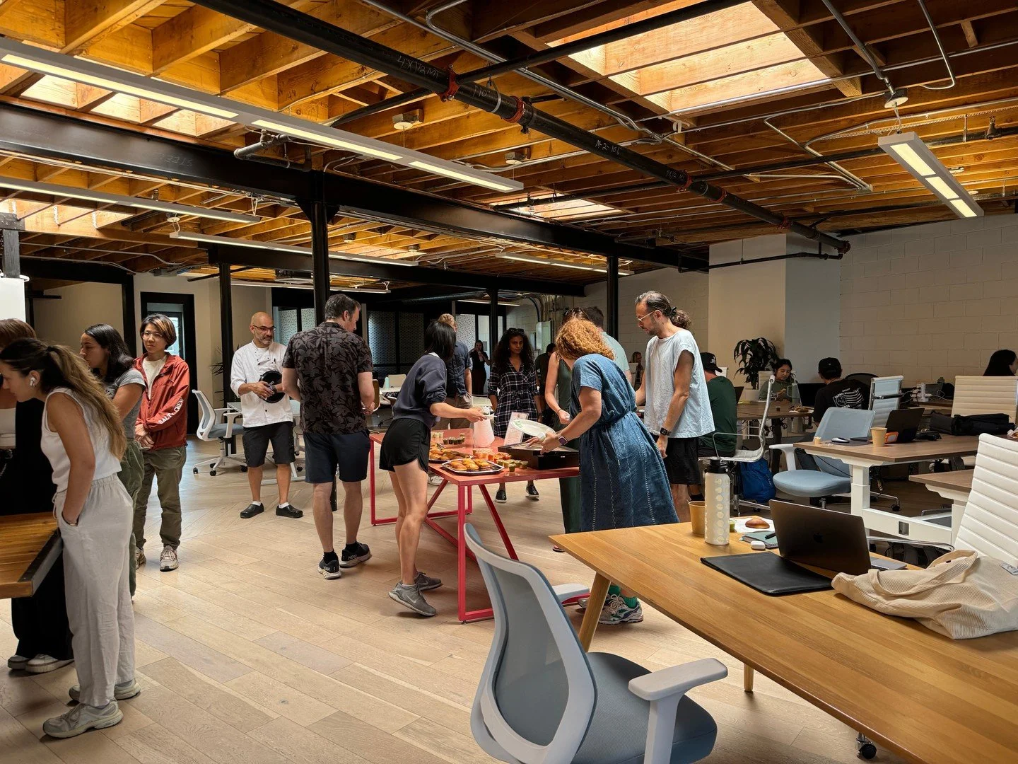 Last call! ⏰ You have ONE more day to grab a free desk at BLANKSPACES Venice Lincoln.⁠
⁠
Come work with us today &mdash; we've got free food from @ggiata and mid-afternoon movement with @sweat60 to keep you fueled and moving.⁠
⁠
It's been such a grea