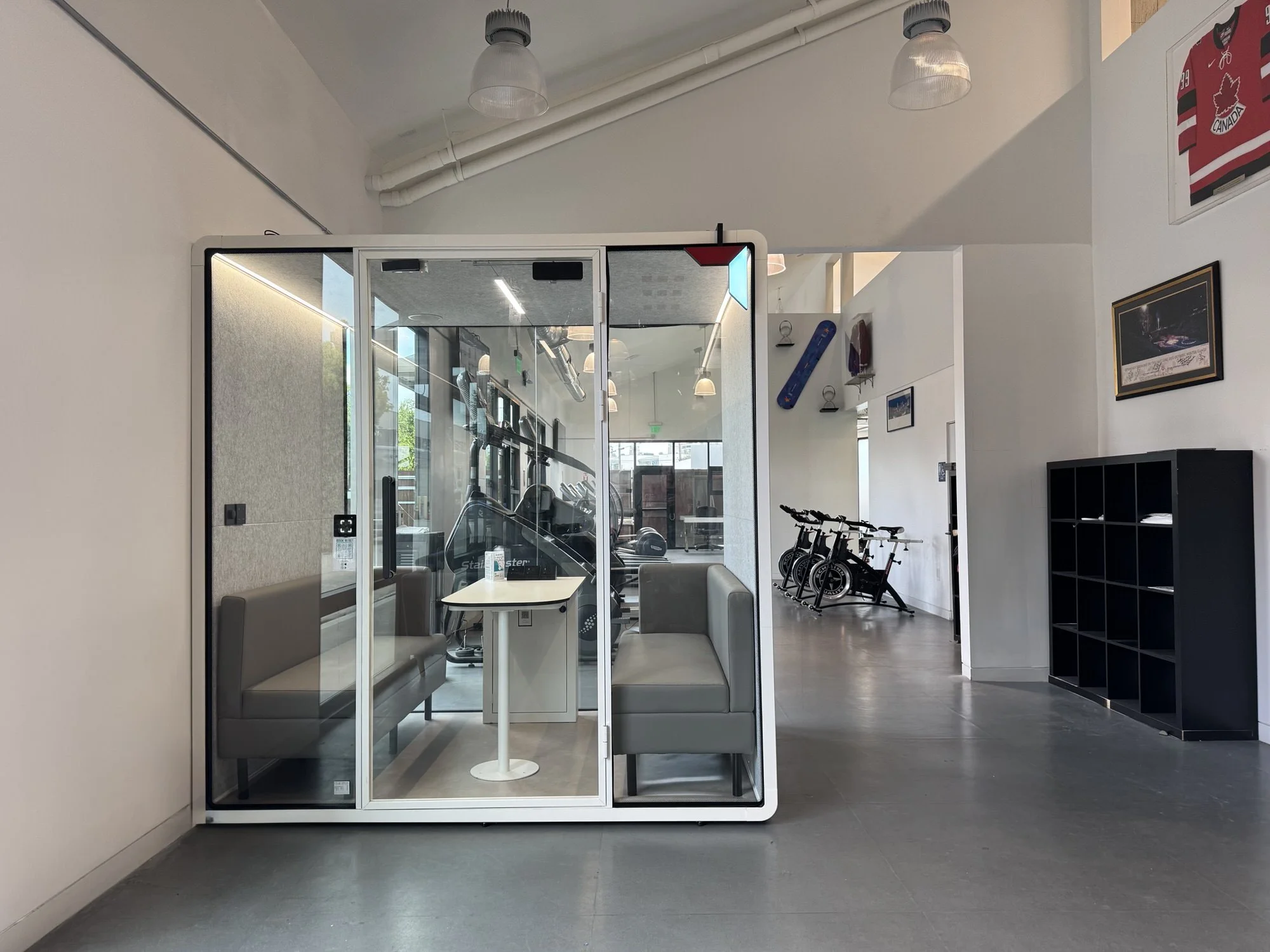 blankspaces-venice-gym-pod_55126335588_o.jpg