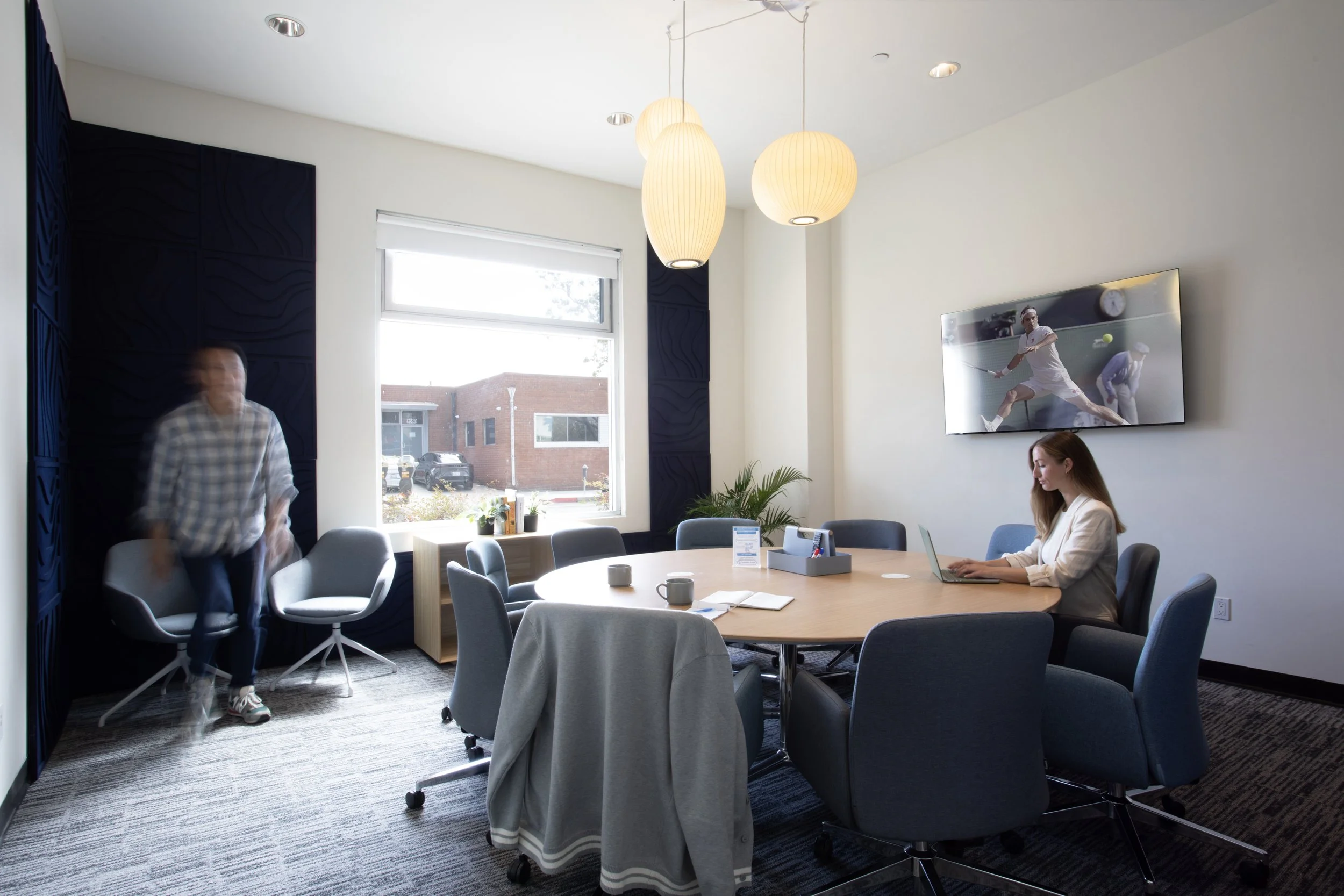 Medium Conf Rm (round).jpg