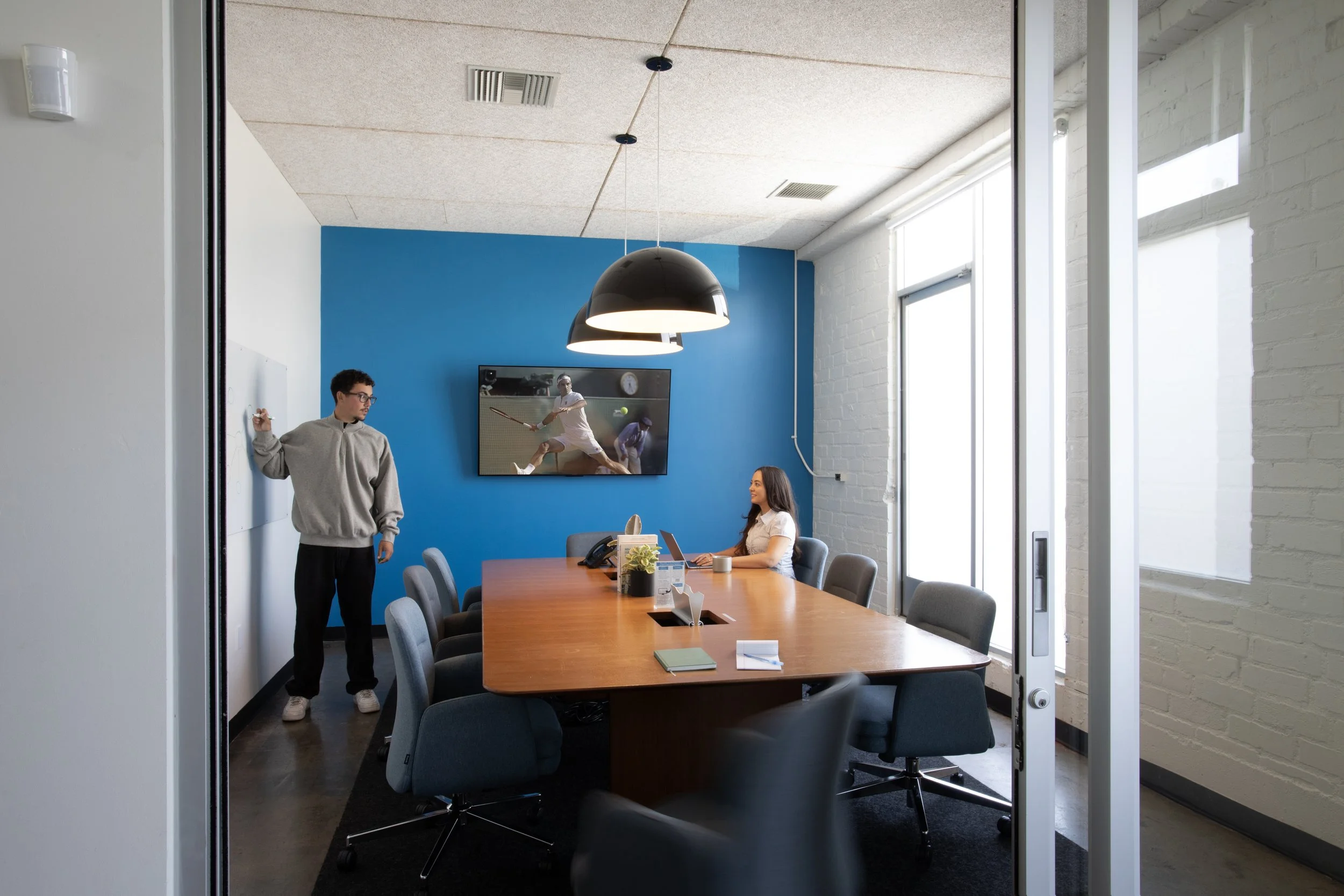 Medium Conf Rm (rect).jpg