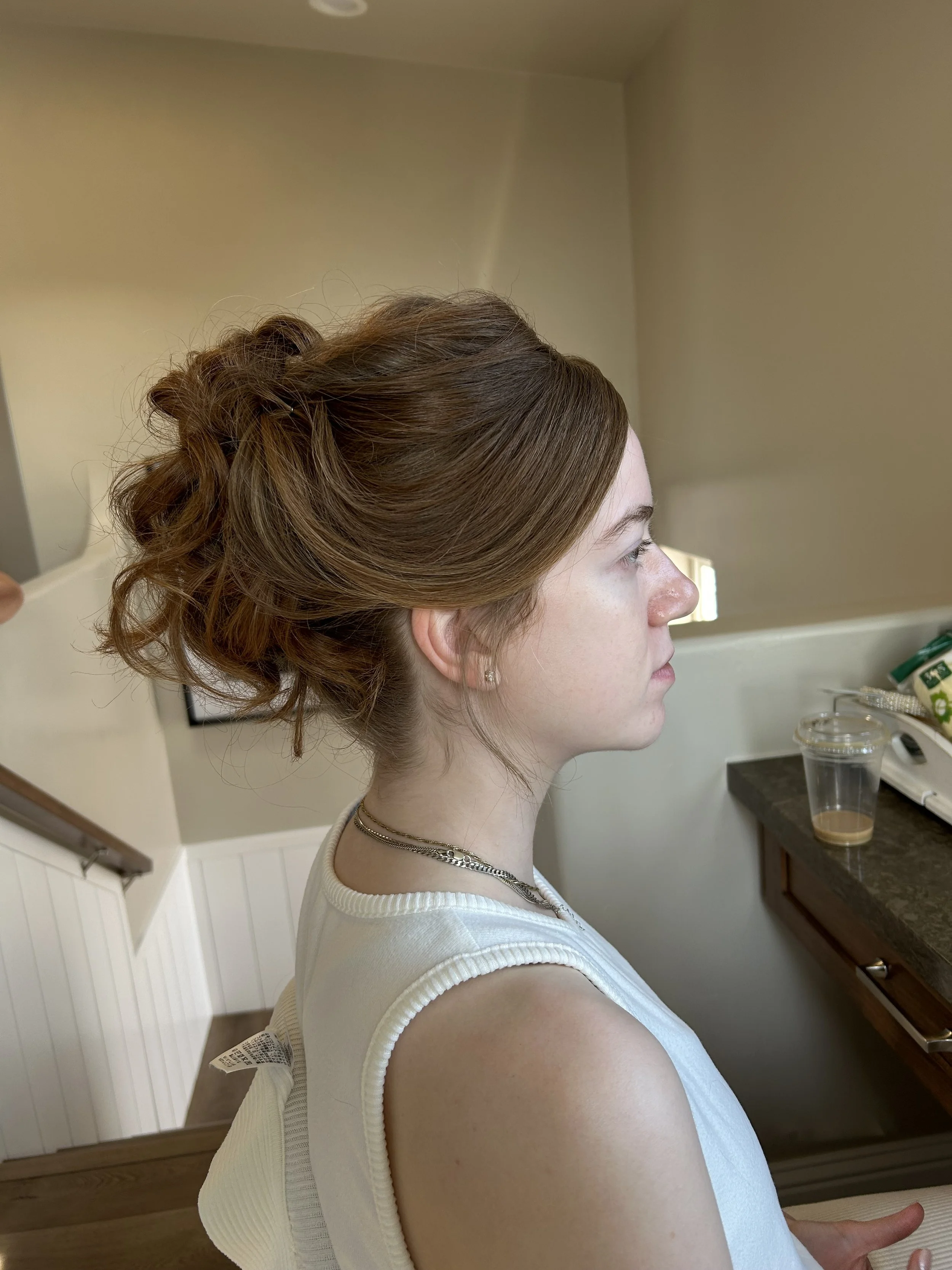 San Luis Obispo wedding hairstylist San Luis obispo wedding makeup artist 