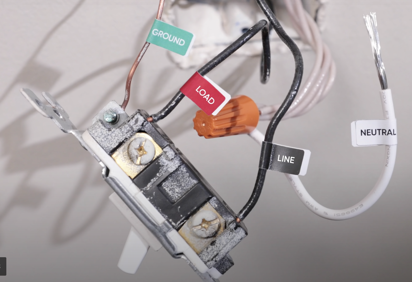 Smart lighting for older homes: what you need to know about no-neutral-wire installs