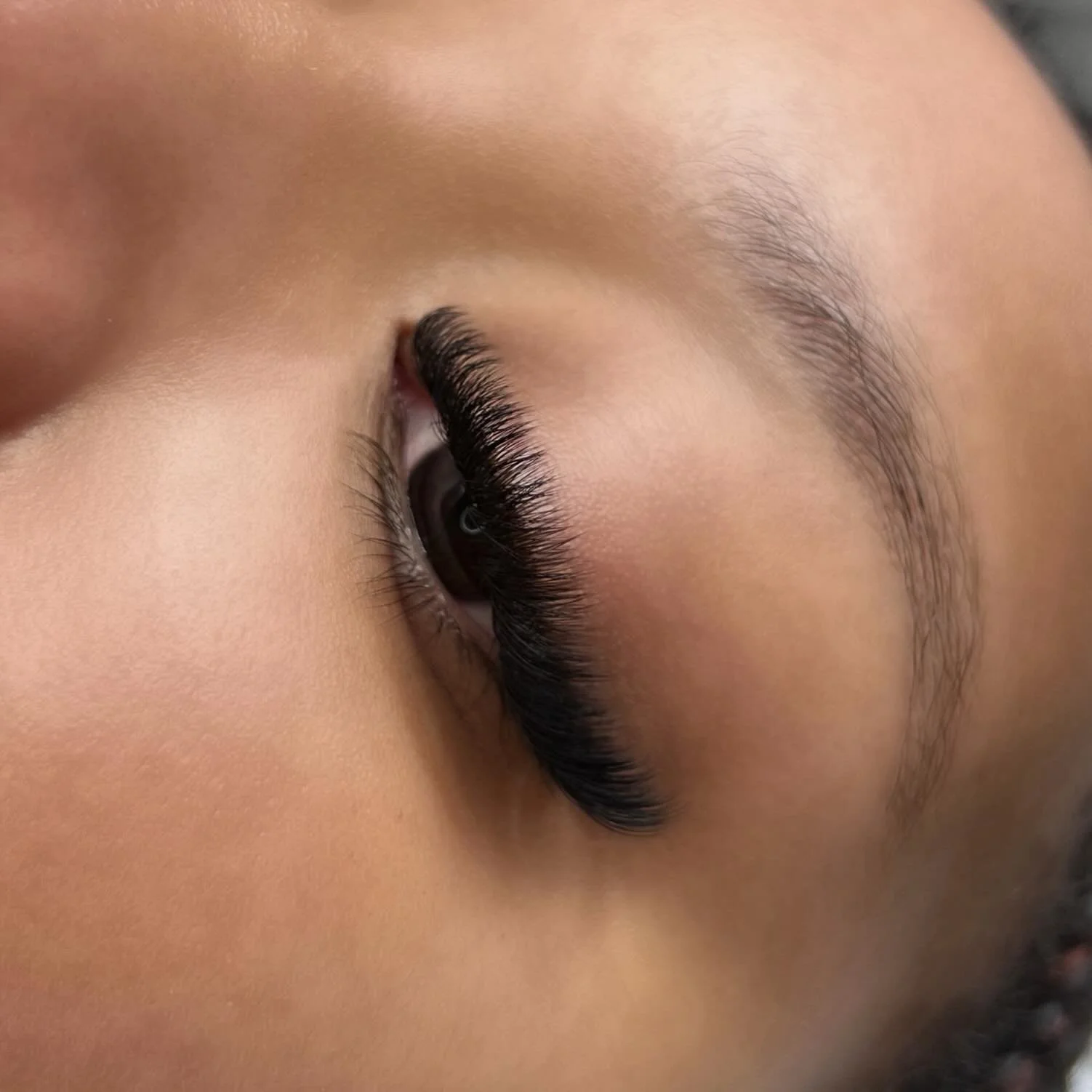 Pose volume | 𝘊𝘢𝘵 𝘦𝘺𝘦 🤍

#lashextensions #extensionsdecils #montreallashes #lashextensionsmontreal #extensionsdecilsmontreal #extensiondecils #lashes #volumerusse #volumelashes #cilsvolume #posevolume #posedecils #posedecilsmontreal #extension