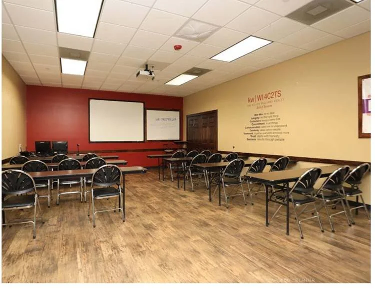 Spacious and modern office spaces in Conroe, TX ideal for startups, consultants, and medical professionals.