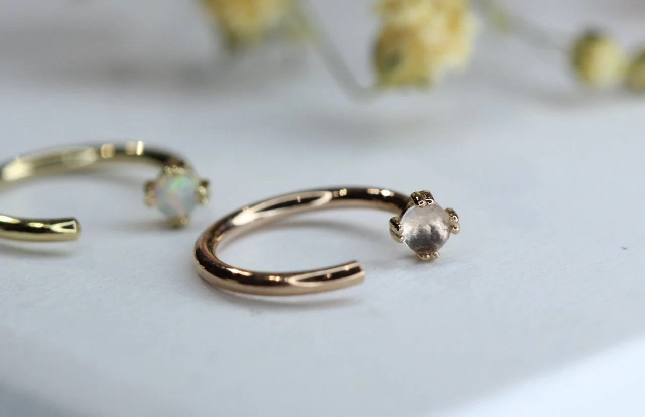 Body Vision Los Angeles ( BVLA ) nostril nail rose gold with rose quartz