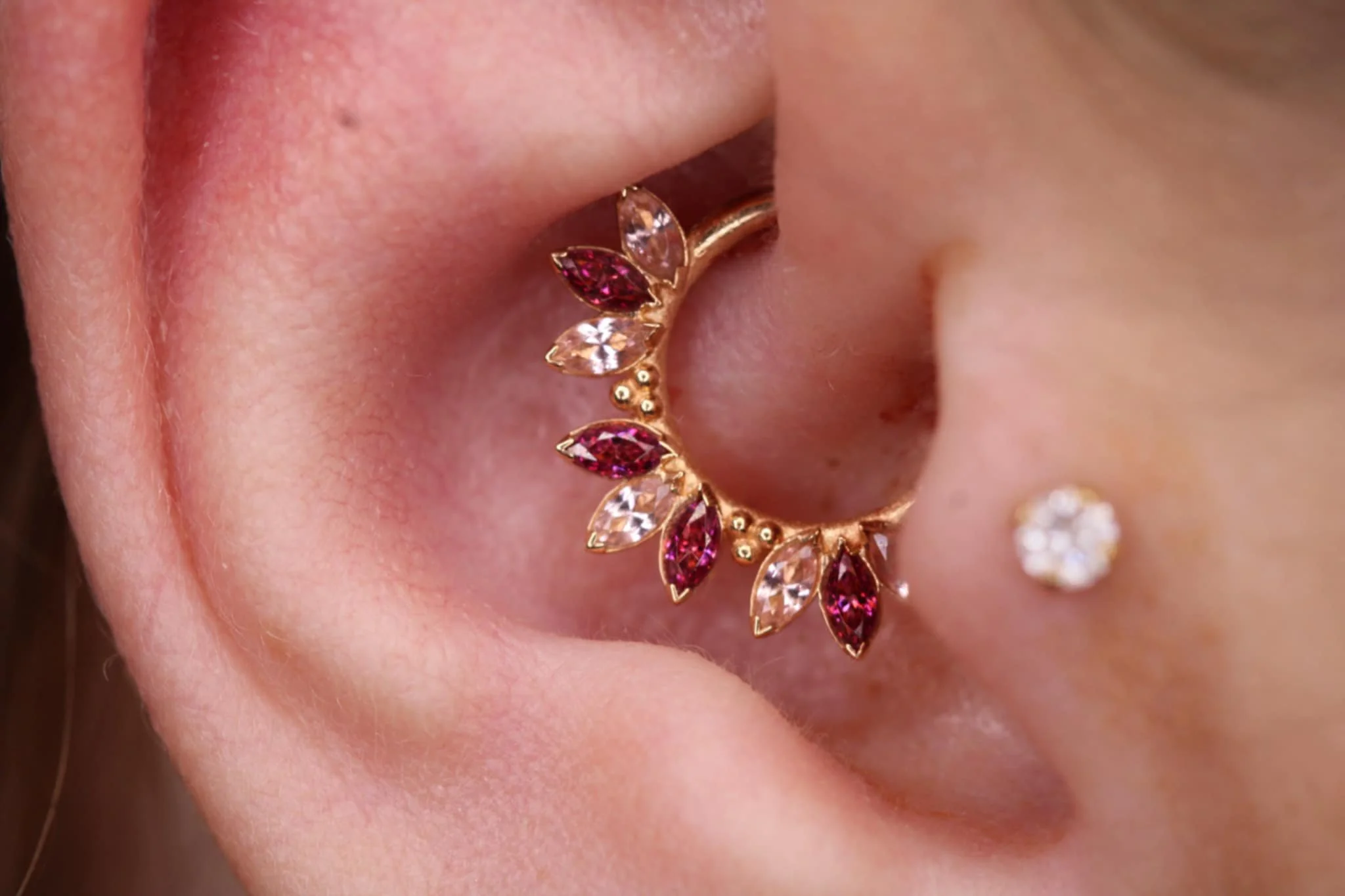 Daith piercing and Anatomical rose gold Sedona ring