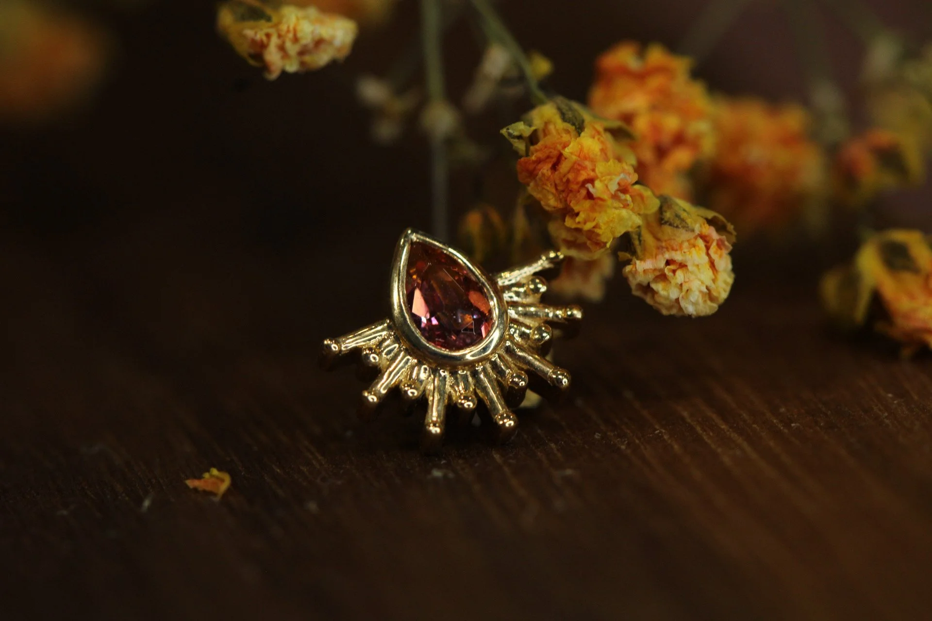 Body Vision Los Angeles ( BVLA )
Borderline yellow gold with Anastasia Topaz