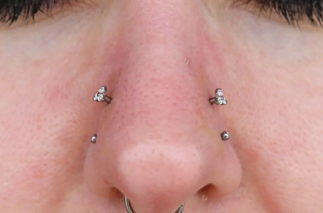 High nostril piercings with implant grade 