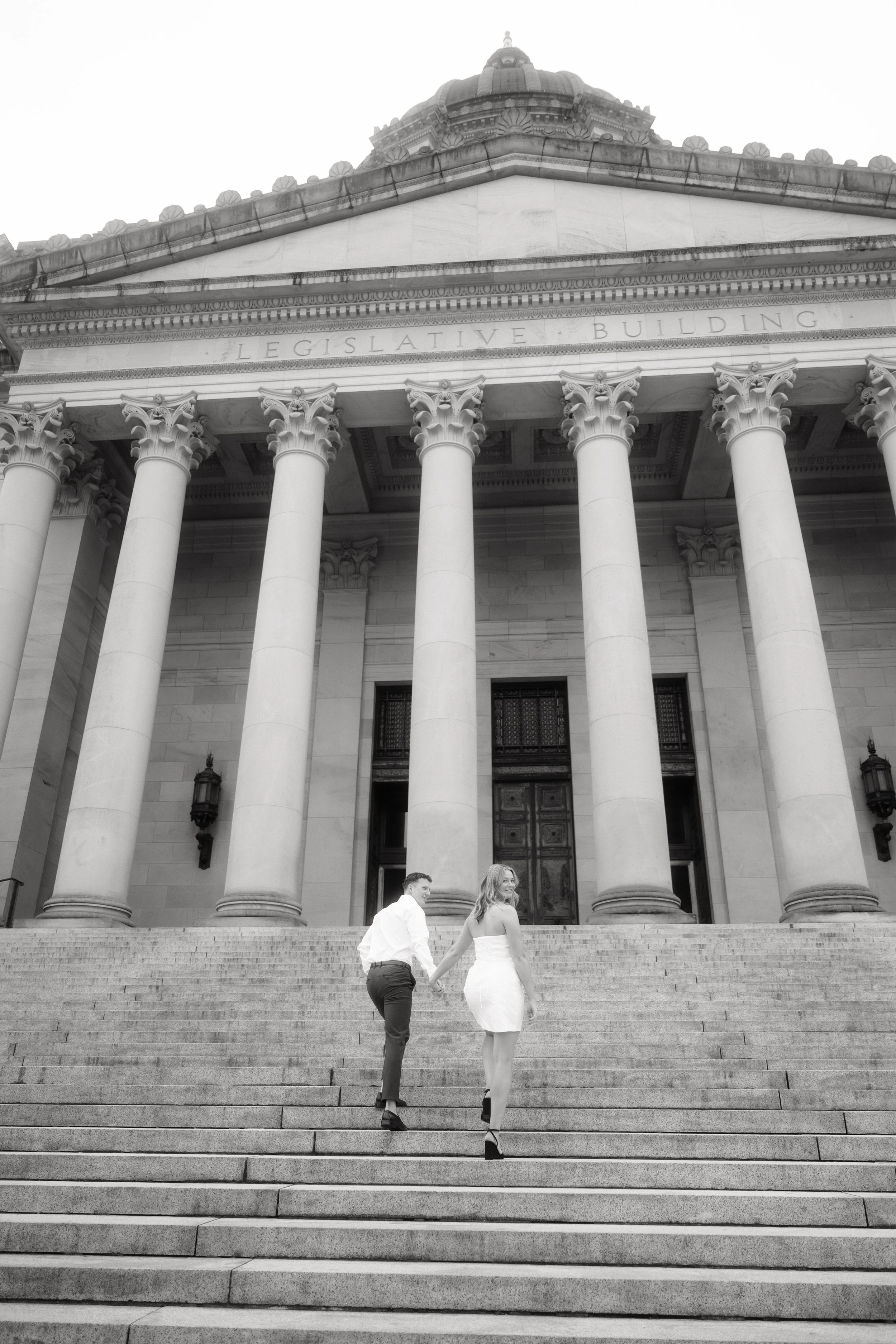 engagement-photos-wa-state-capitol