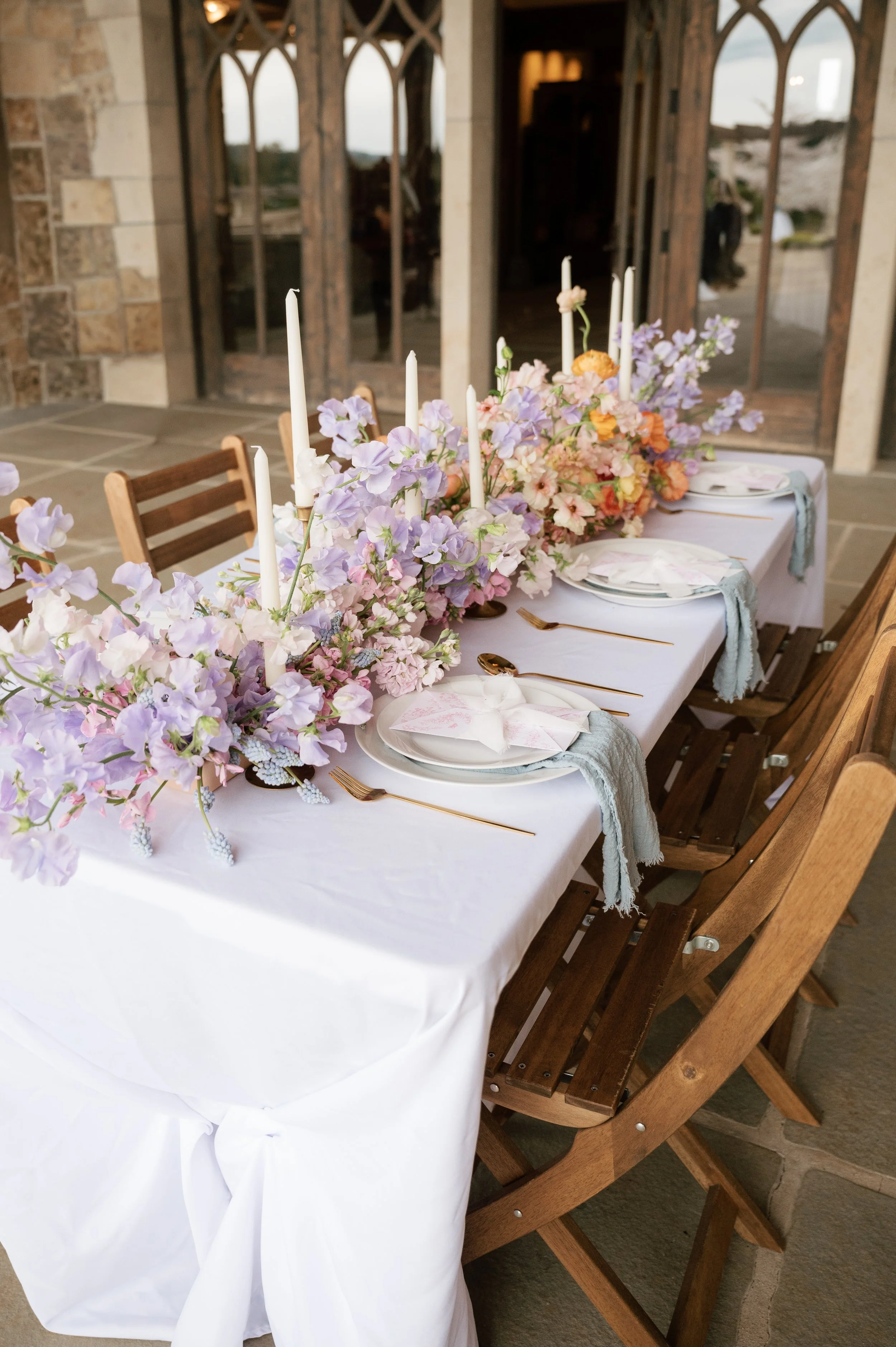 pastel wedding table