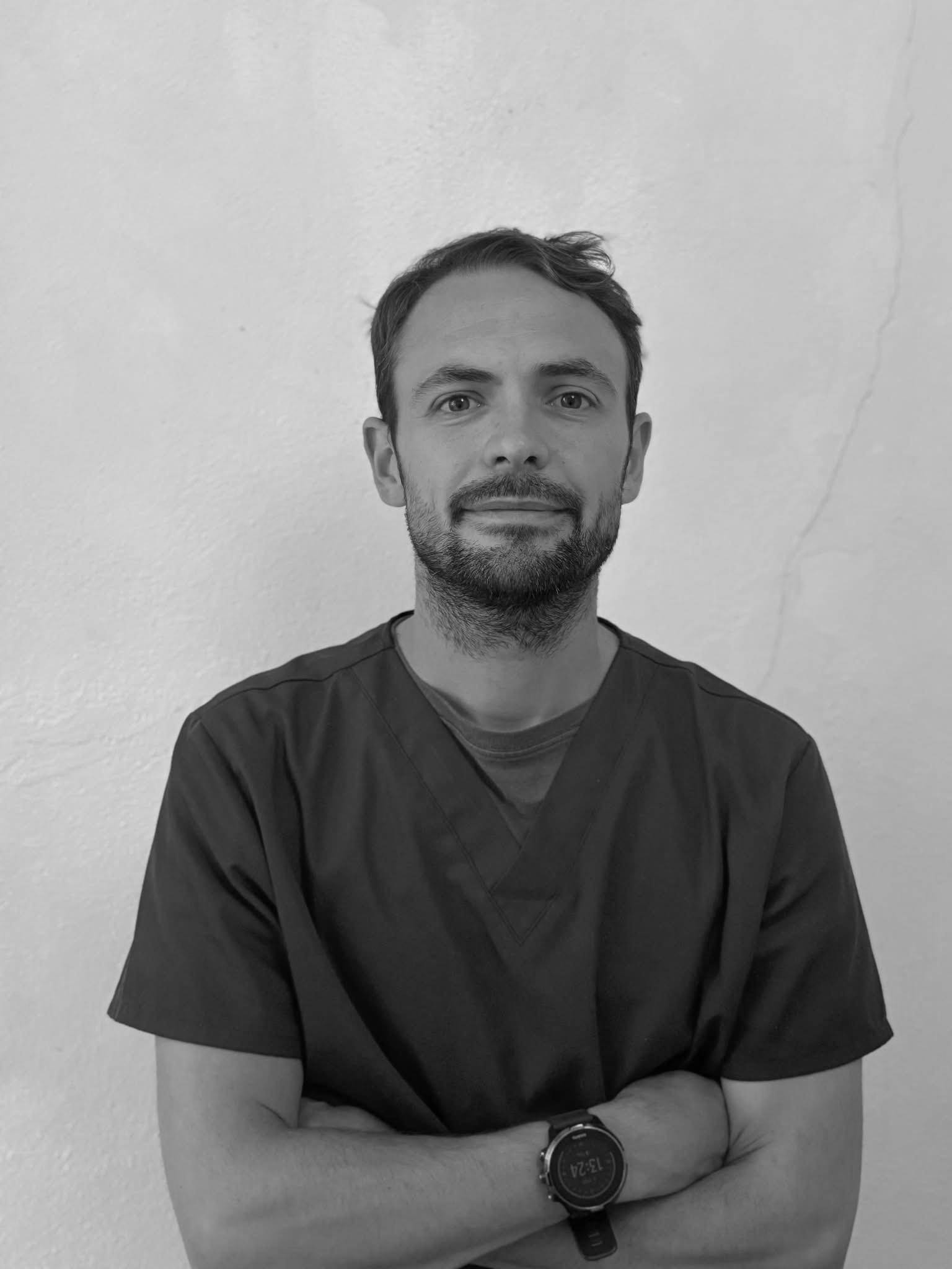 Oscar Hewitt Osteopathy + Clinical massage