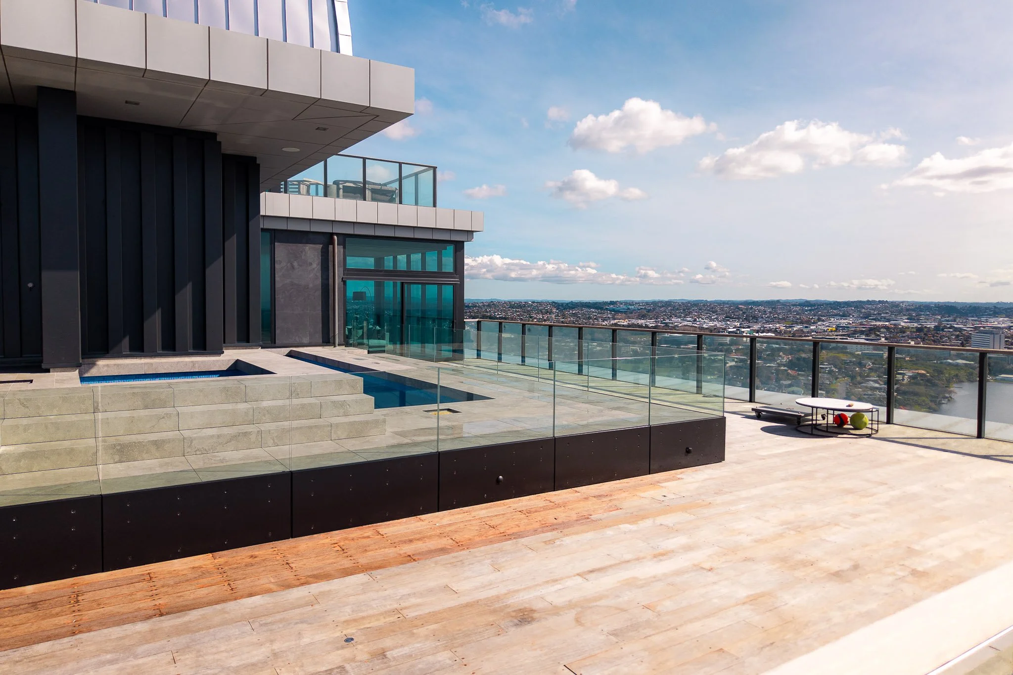 360 Glass - The Sentinel Apartments1.jpg