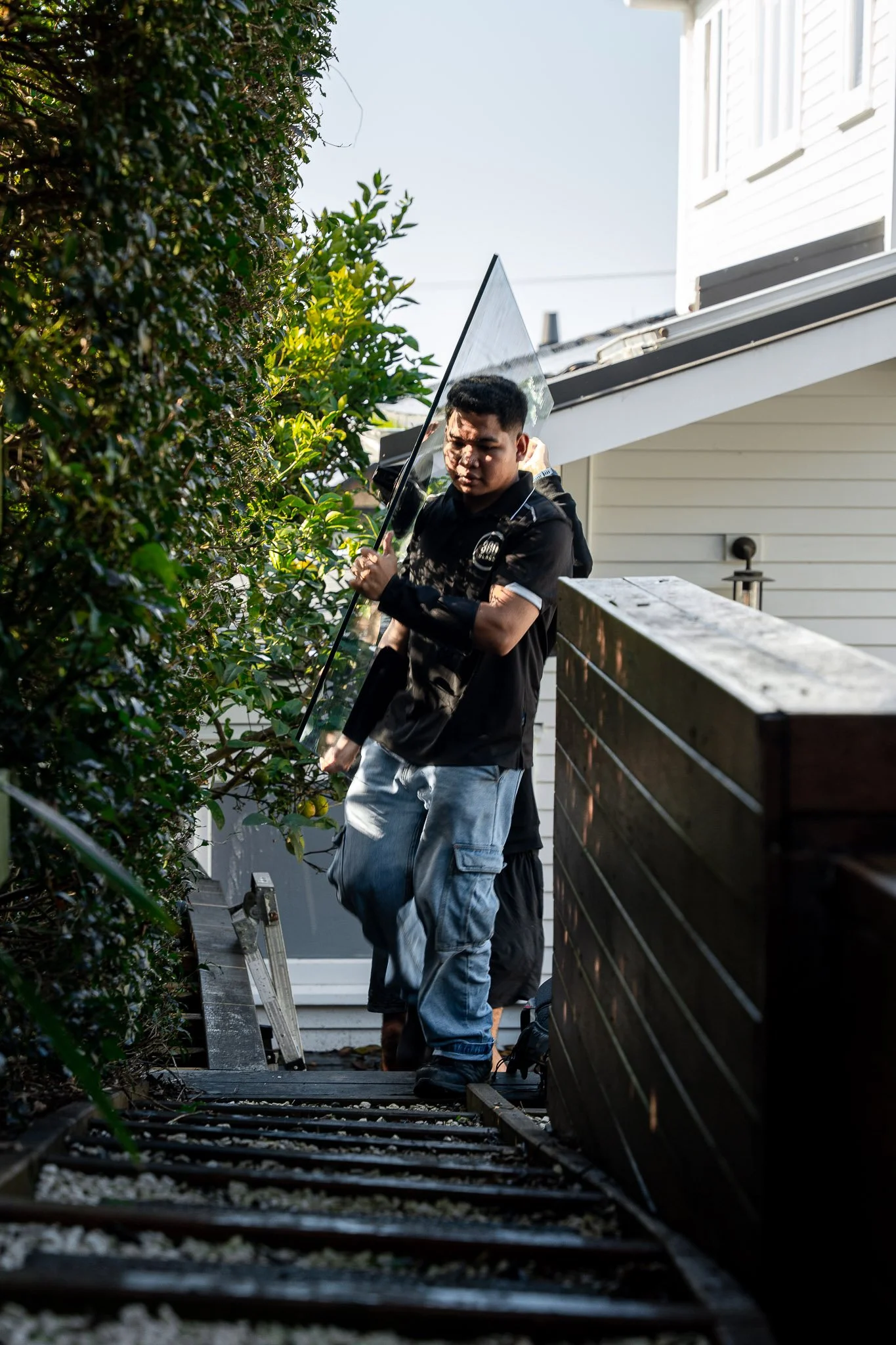 360 Glass Projects - Richmond Ave 21.jpg