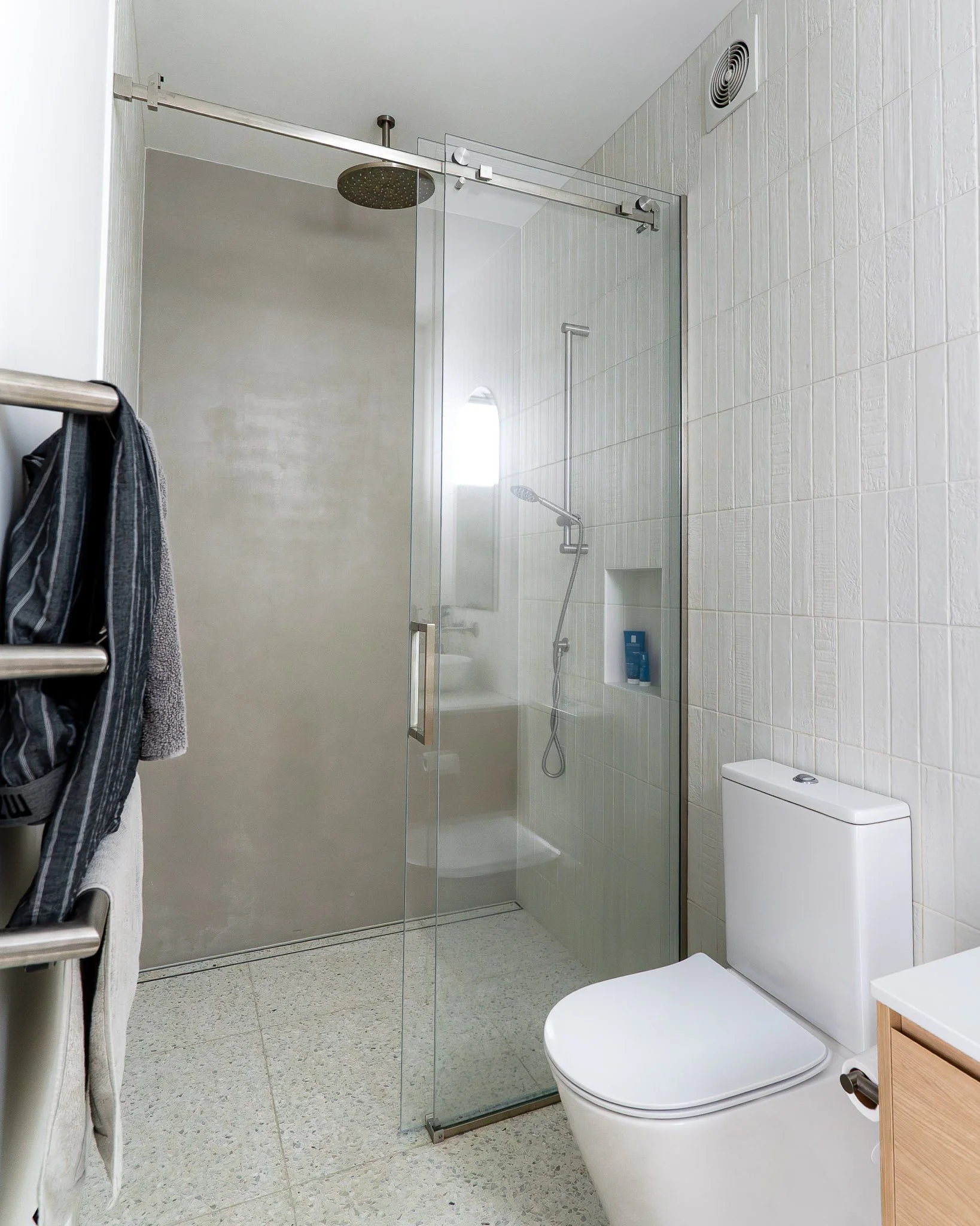 360 Glass Projects - Aberdeen Rd 15.jpg