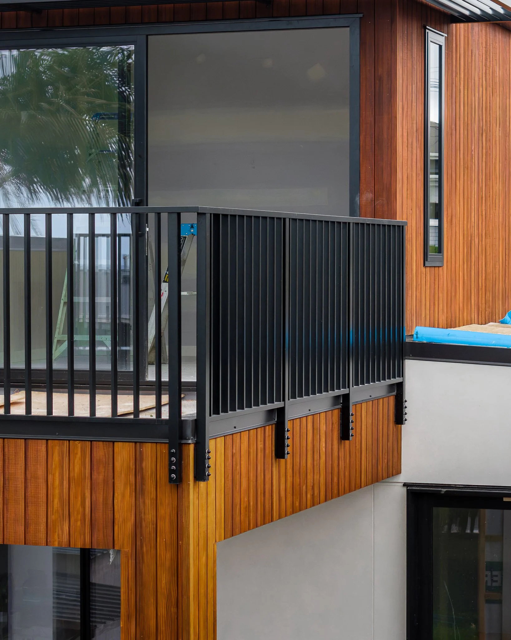 360 Glass - Merani Street3.jpg