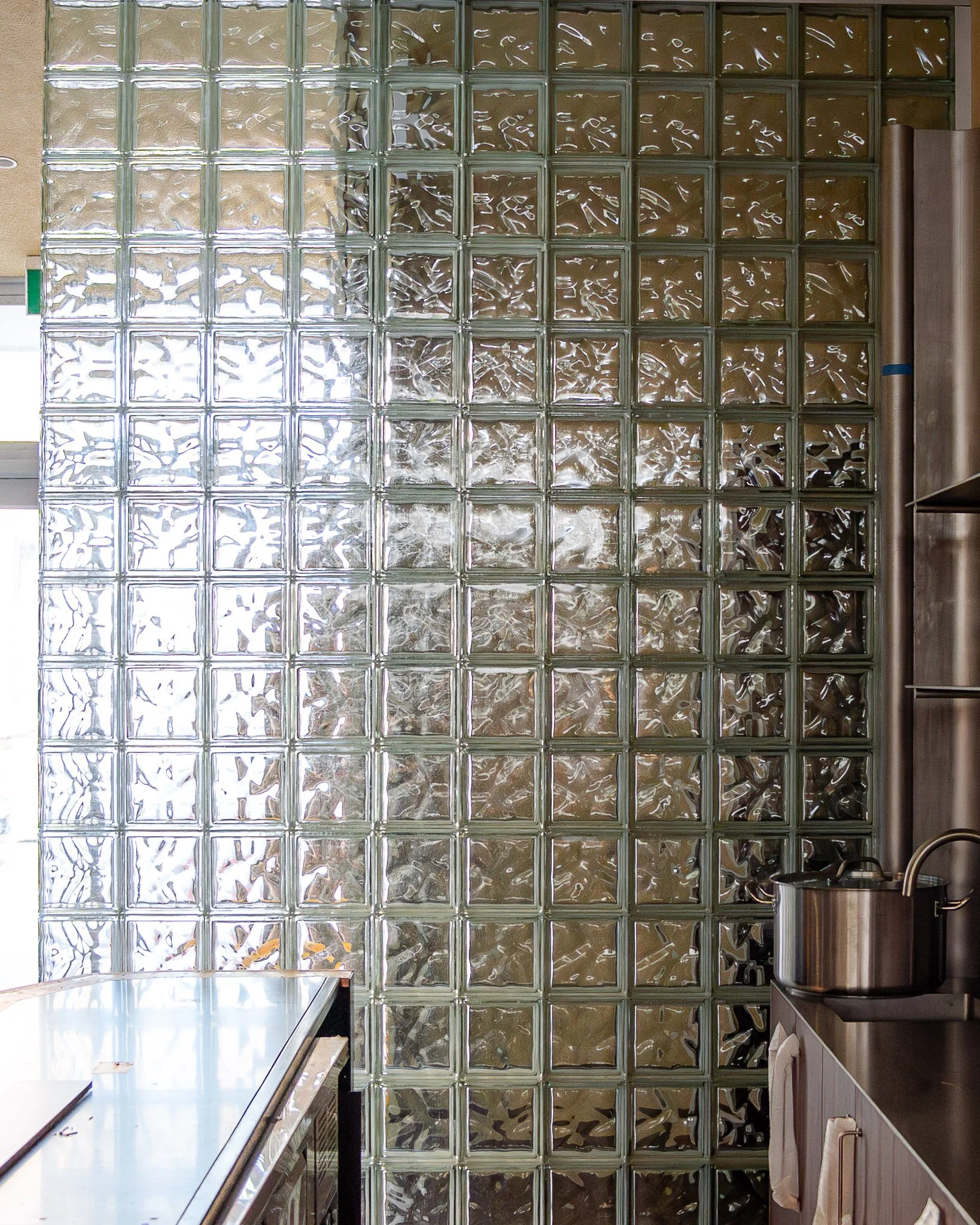 360 Glass Projects - Richmond Rd Deli 2.jpg