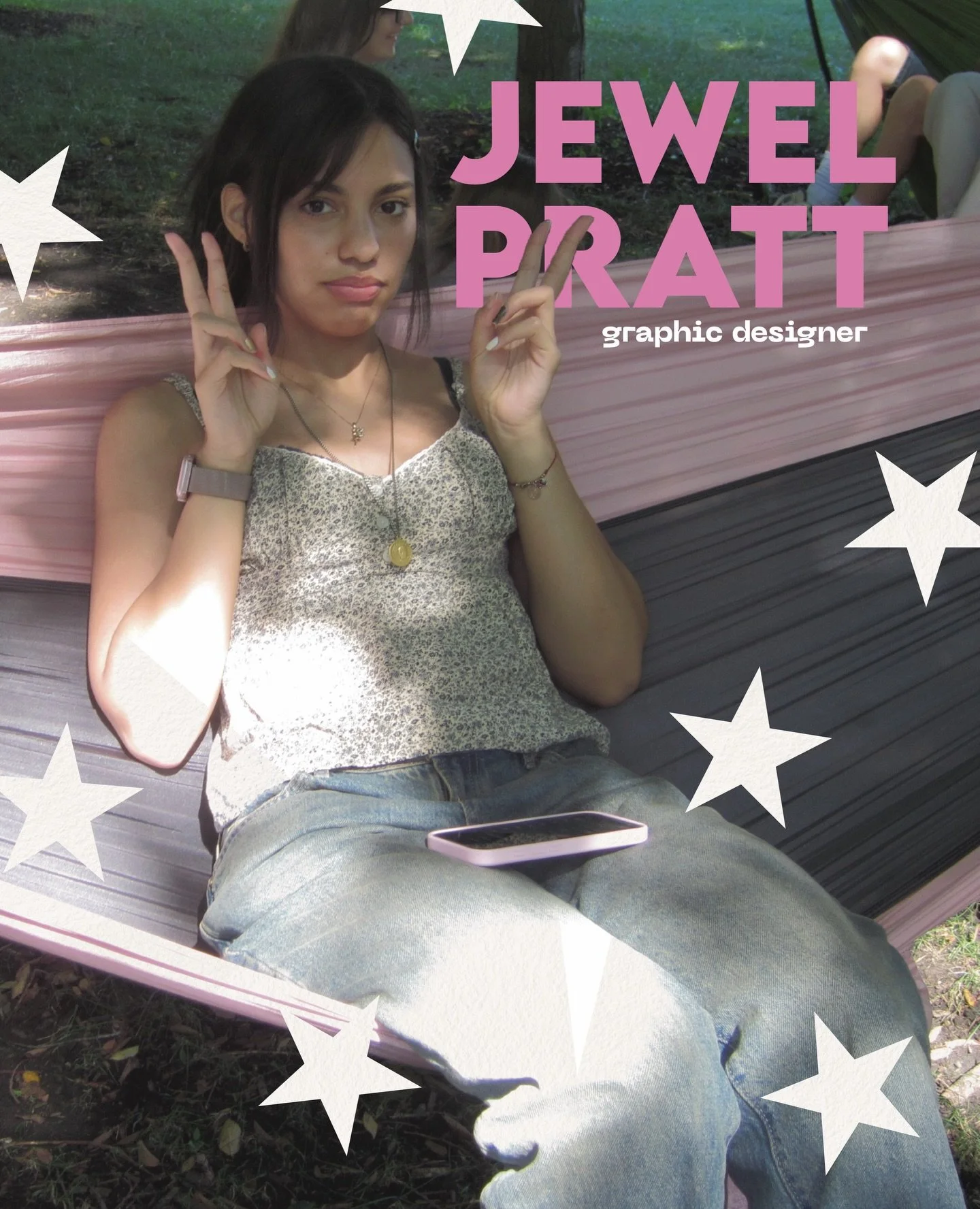 MEET THE TEAM 💫 JEWEL PRATT

Based in Chicago and native to Cleveland, Jewel is a senior at Columbia College Chicago pursuing a degree in graphic design with a concentration in web design, and she is a graphic designer for The Limelight. With a pass