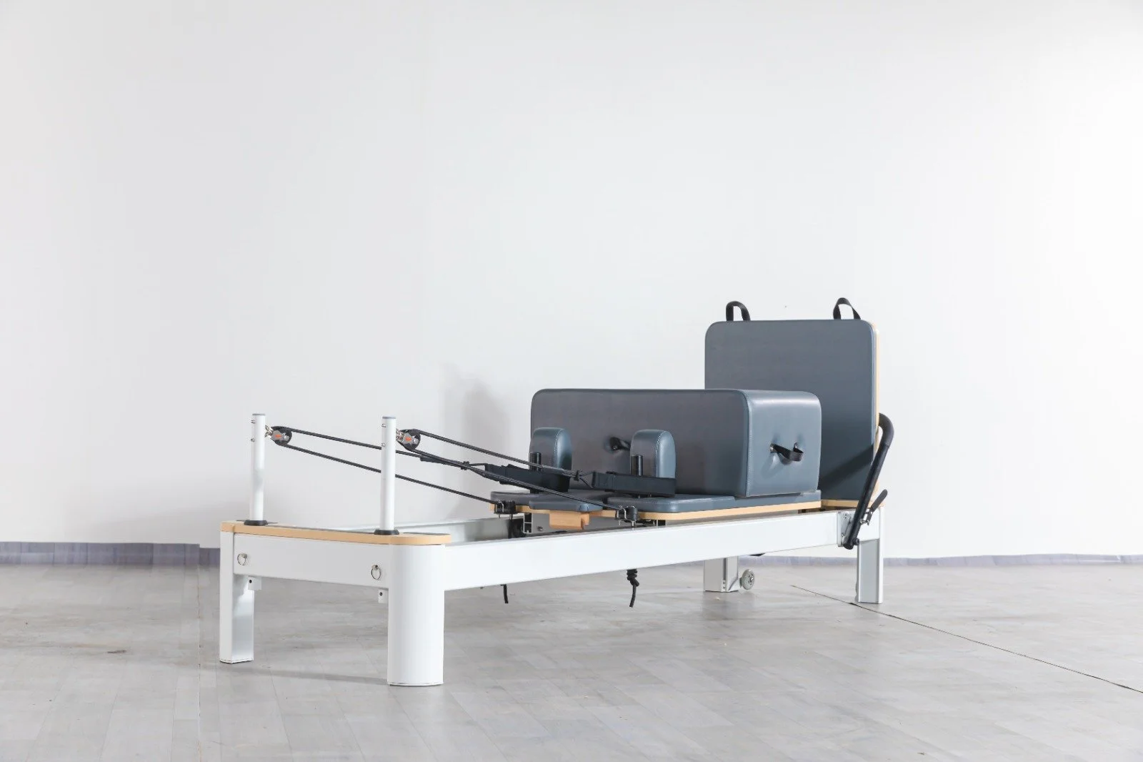 Foldable aluminium reformer pilates