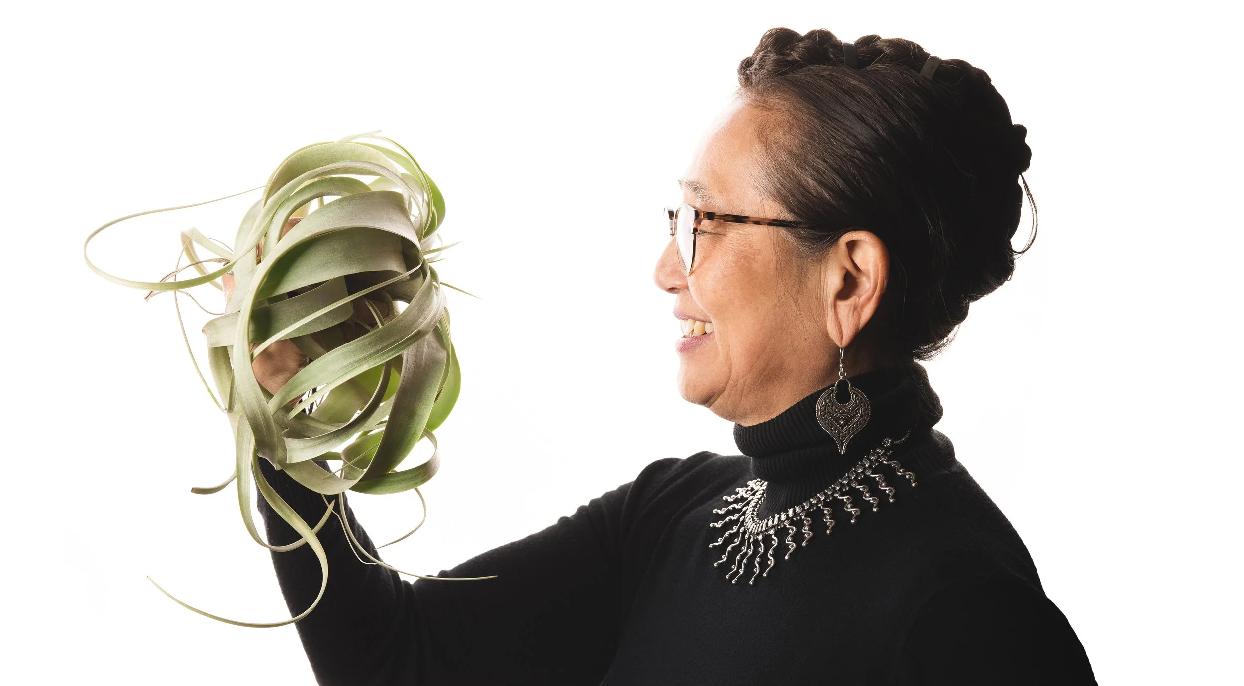 Build Your Floral Artistry! Saturday Workshop and FLORAL SCULPTURE Demonstration Program with Hitomi Gilliam 
