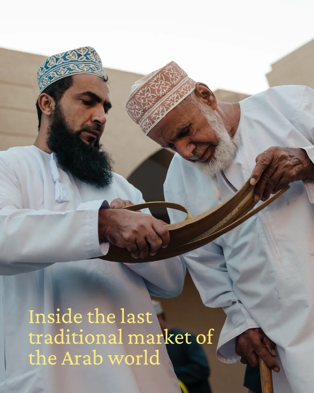 Modern supermarkets are so boring seeing how lively this traditional morning market is

📷: @leicastoremy #sl2 
@leica_camera 

#oman #heritage #leicasl2 
#nizwa
