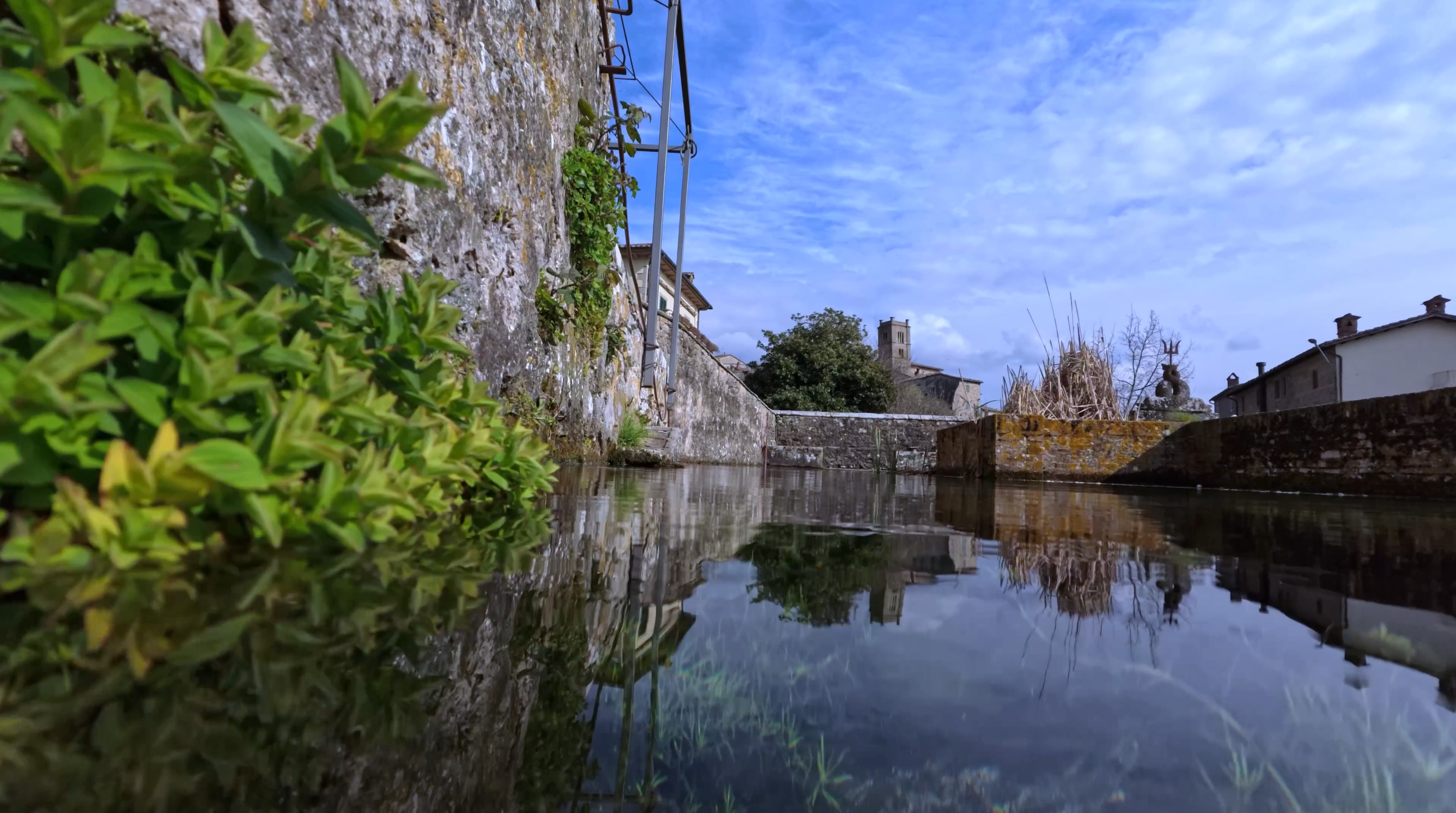 Santa Fiora: Dove l’acqua nasce dal Buio /Racconto visivo