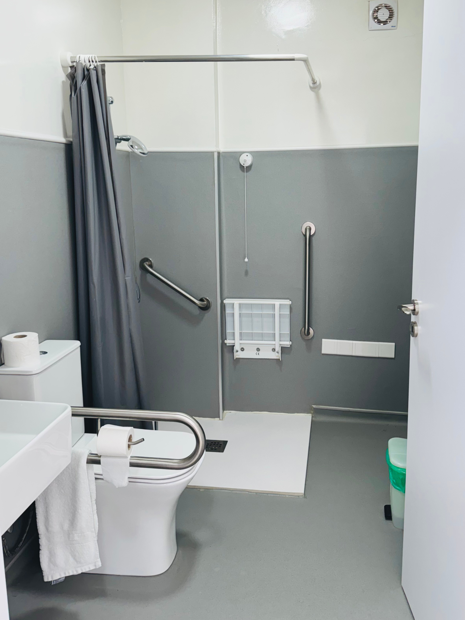 santa marina bathroom