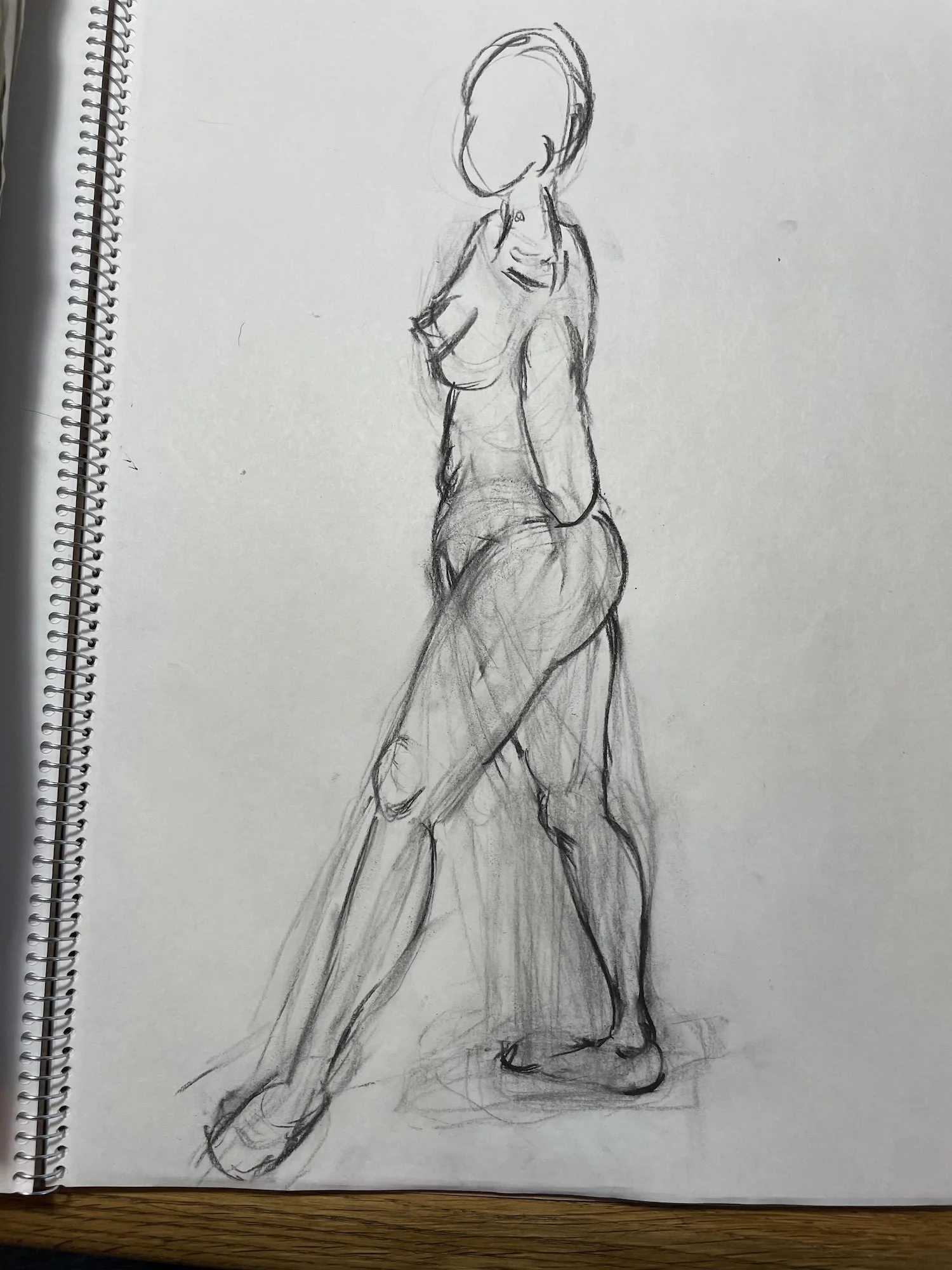 ヌードデッサン　ドローイング