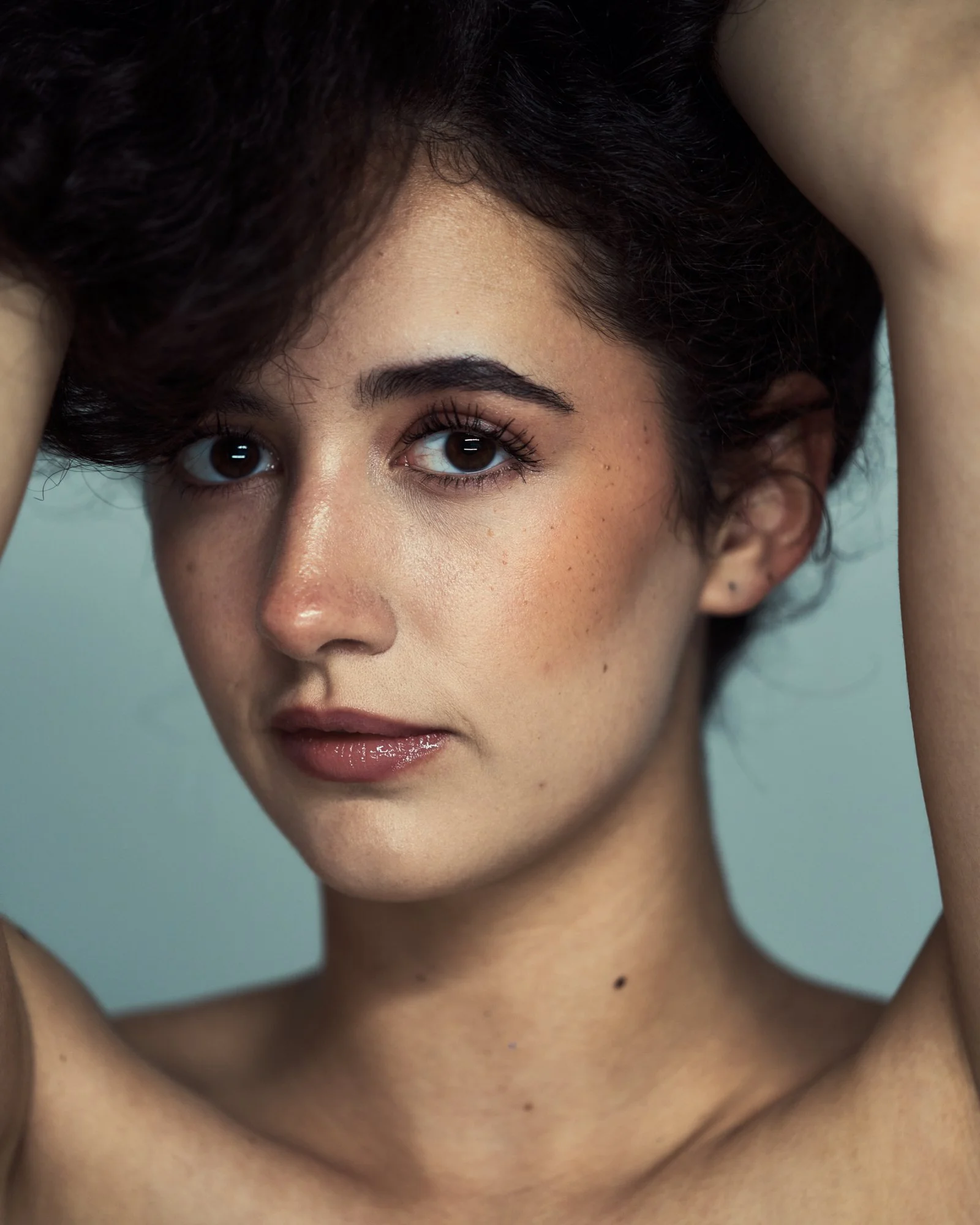 Fotostudio-Zu╠êrich_dot-RAW-Studio_Valeria-Hongler_Actress_Portraitfotografie 22.jpg