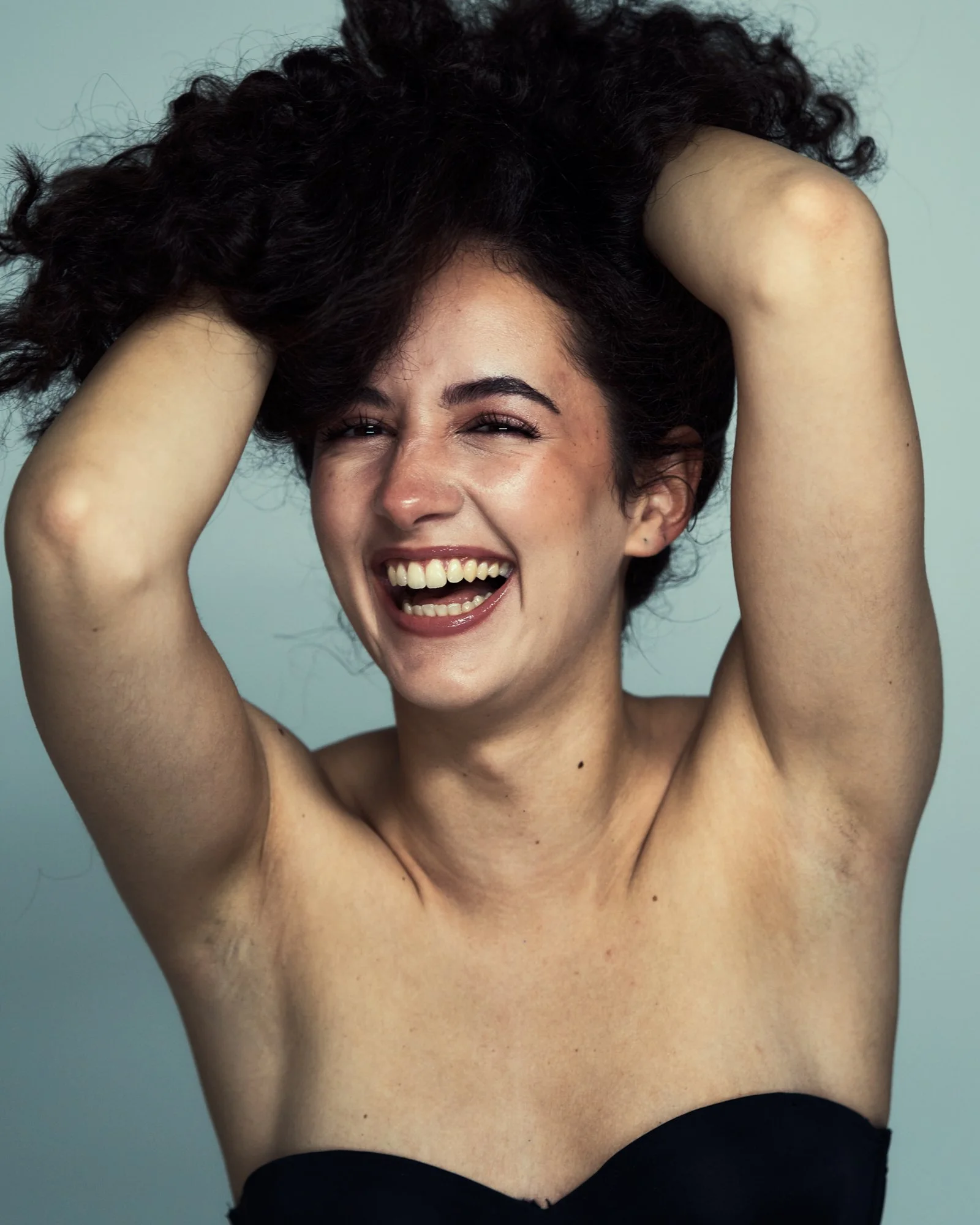 Fotostudio-Zu╠êrich_dot-RAW-Studio_Valeria-Hongler_Actress_Portraitfotografie 24.jpg