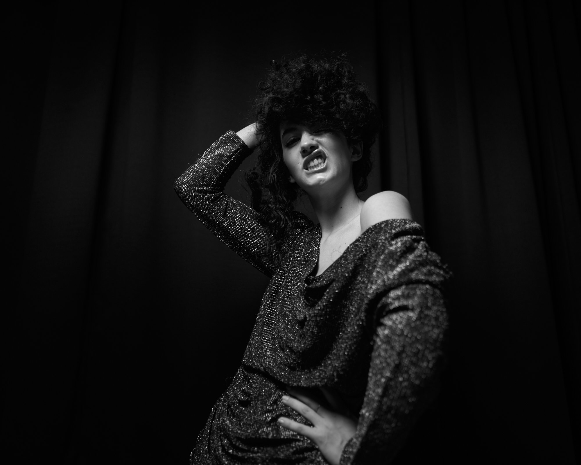 Fotostudio-Zu╠êrich_dot-RAW-Studio_Valeria-Hongler_Actress_Portraitfotografie 41.jpg