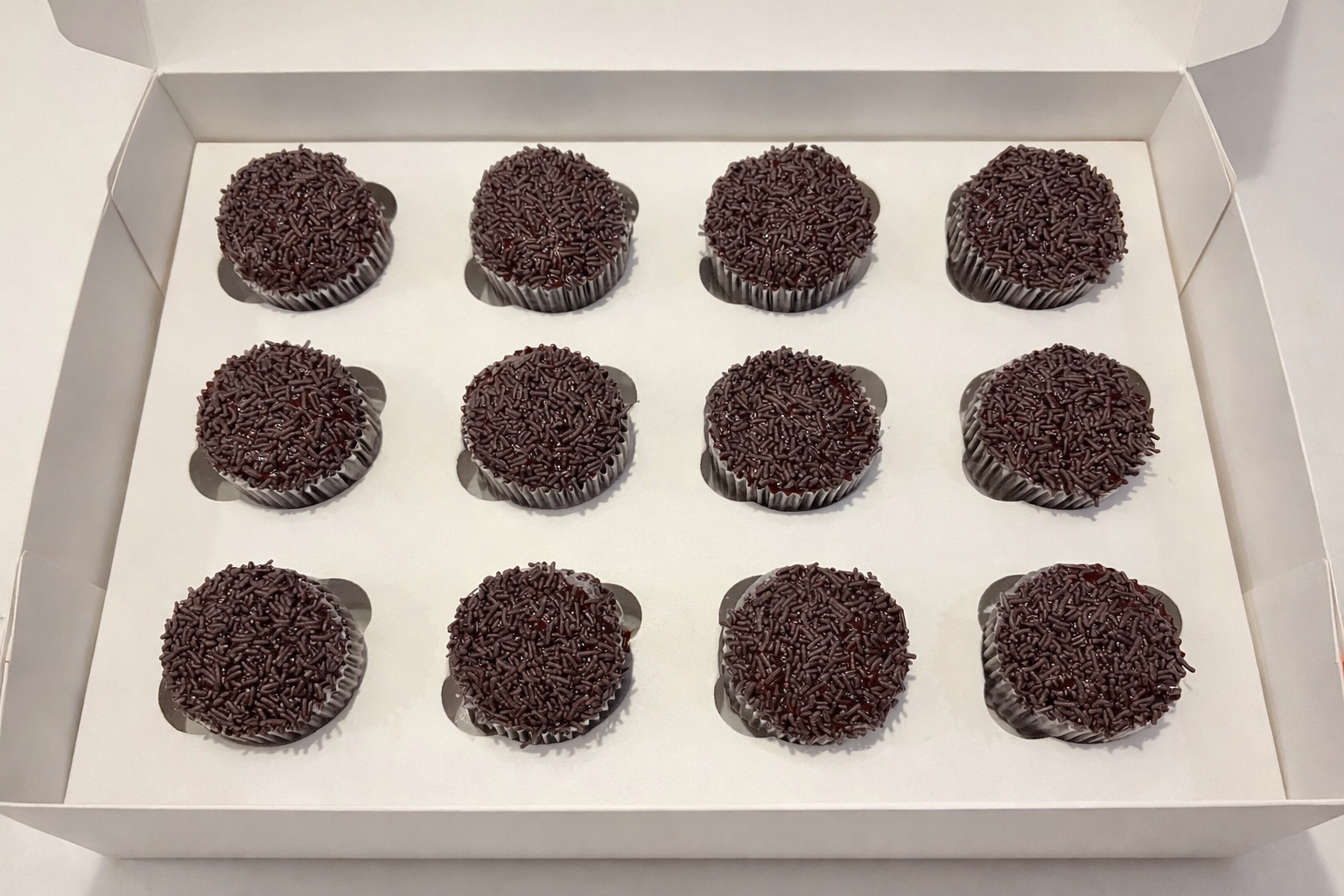 Vegan Chocolate Cupcakes (Box of 12)