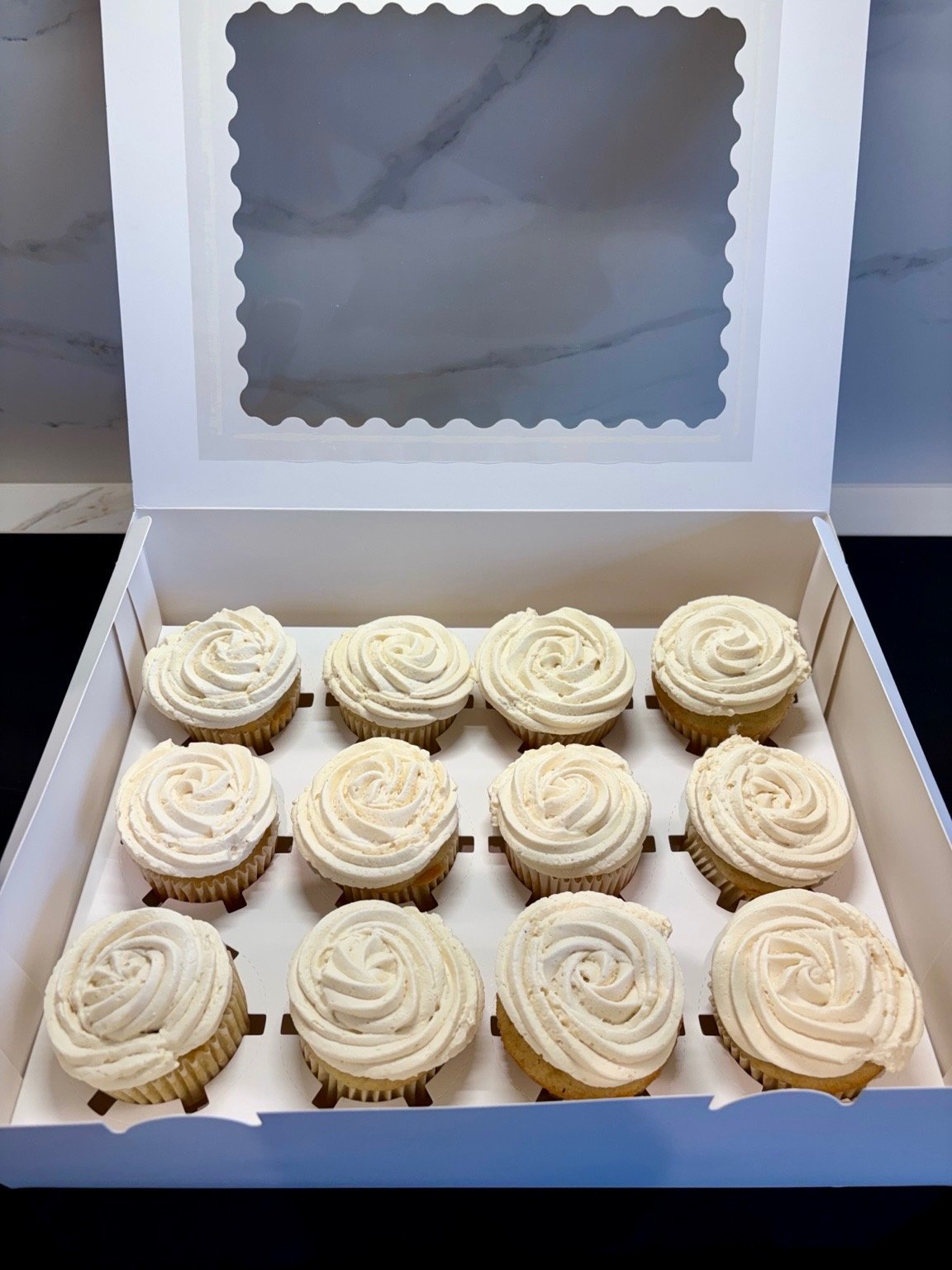 Vanilla Cupcakes (Box of 12 or 18)
